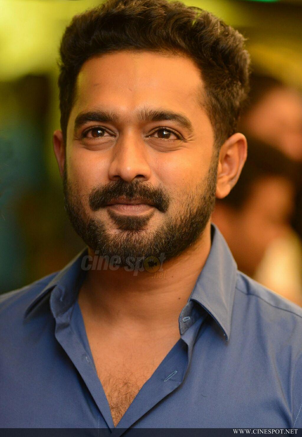 1024x1485 Asif Ali at Iblis Movie Premiere Show (9)