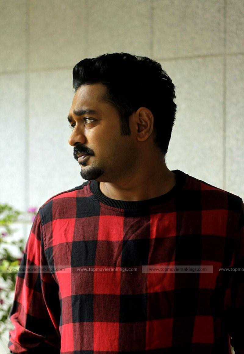 800x1160 3810 Asif Ali Honey Bee 2 Malayalam Movie Stills