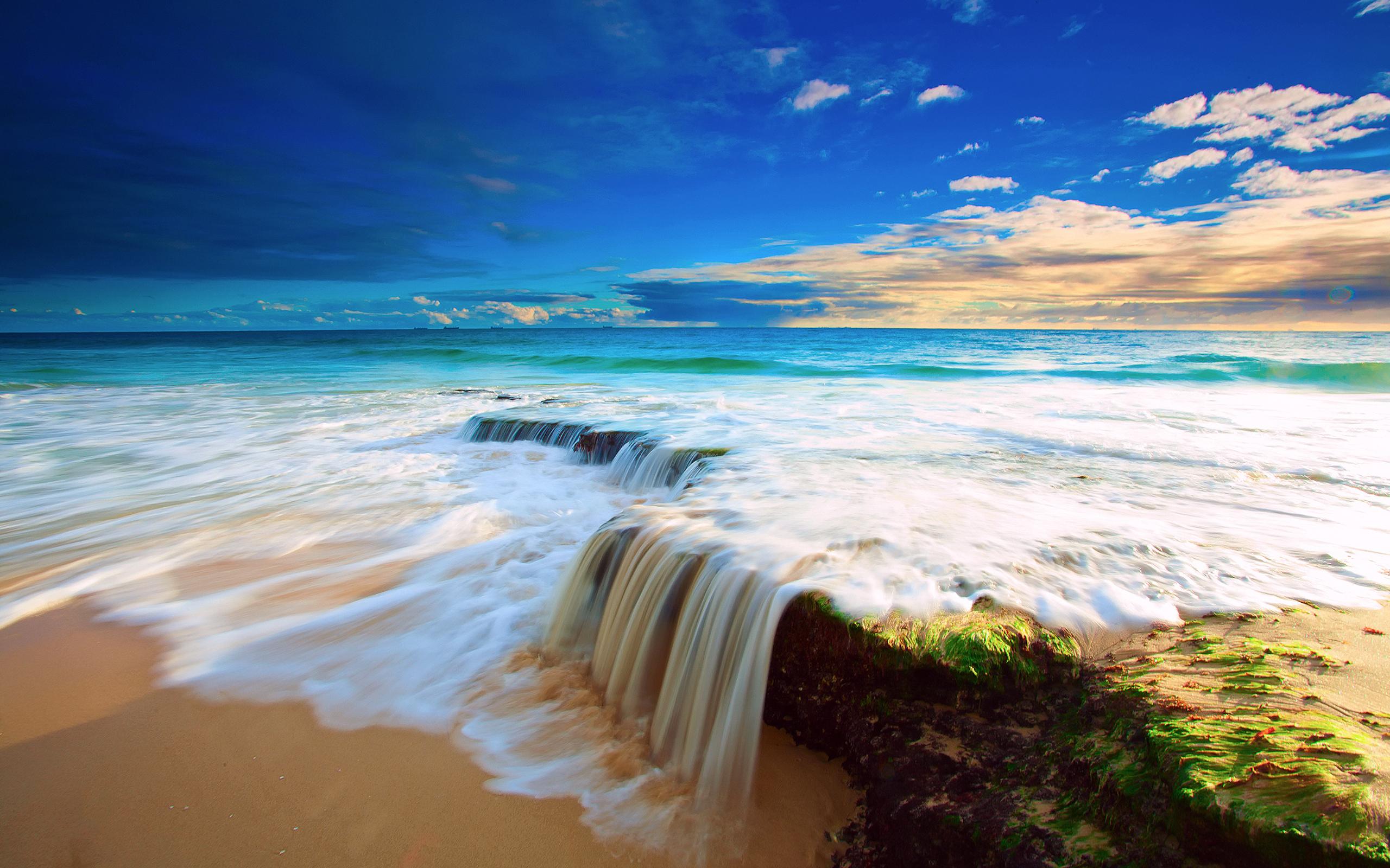 2560x1600 HD Ocean Scene Wallpaper