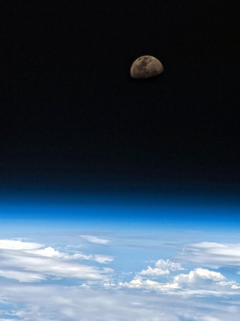 768x1024 Gibbous Moon Wallpaper. Image of the gibbous moon from ISS0