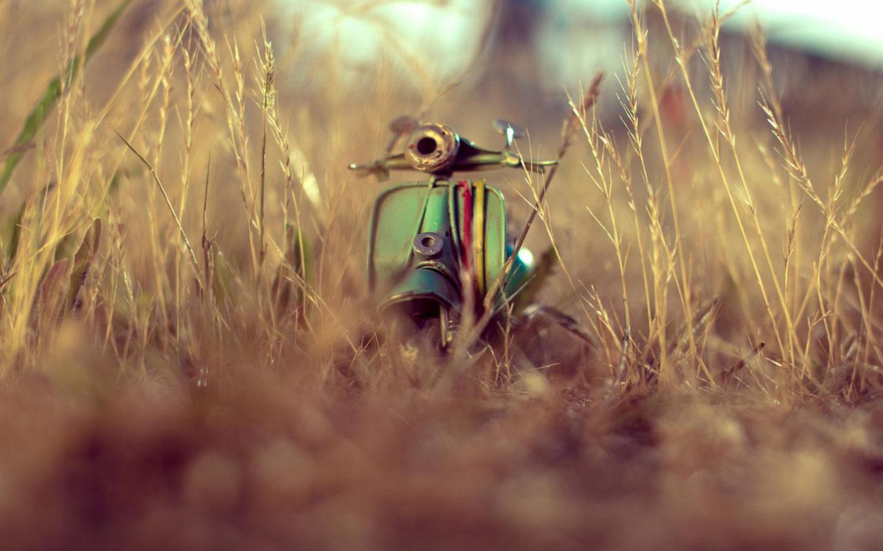 1280x800 Nostalgic Toy Wallpaper