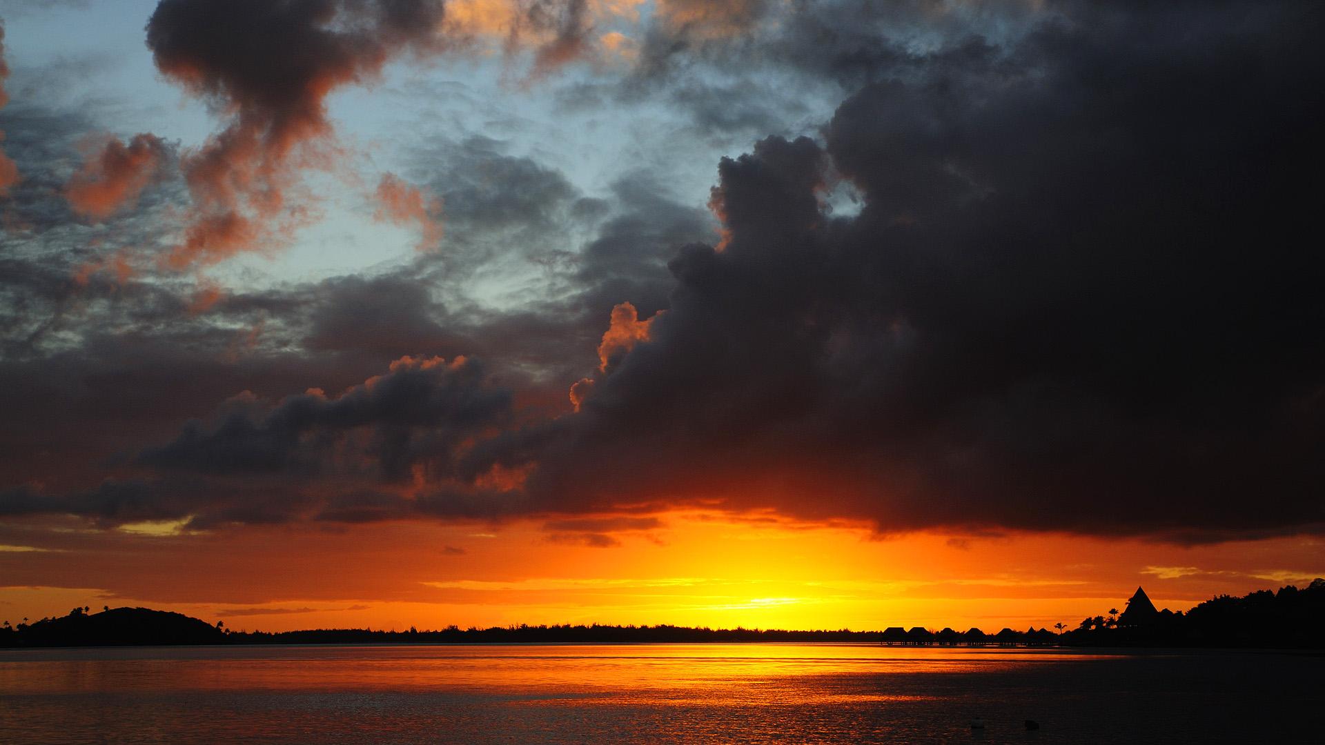 1920x1080 Sunrise, Matira Point, Bora Bora, French Polynesia