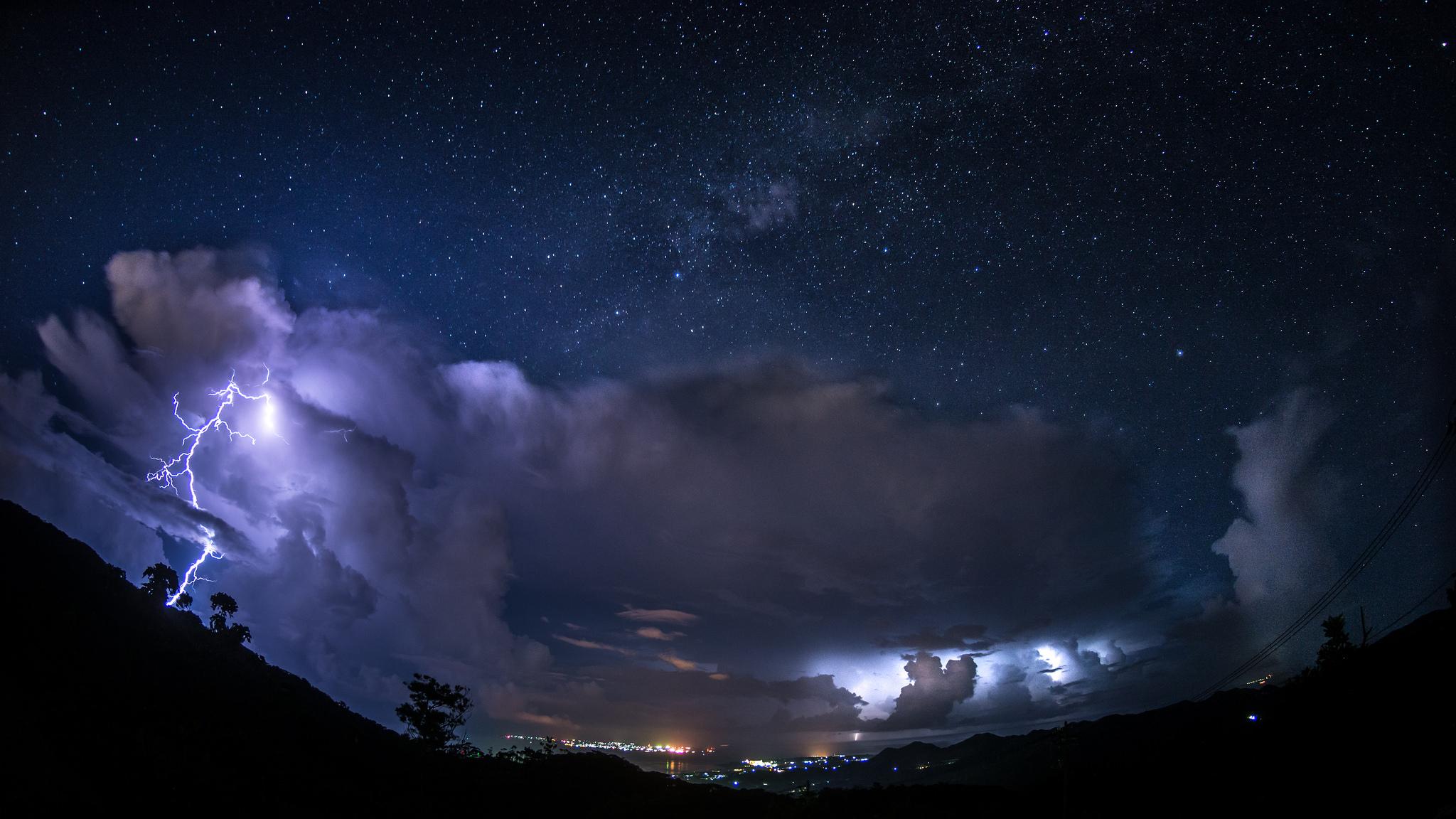 2048x1152 Photography Lightning HD Wallpaper