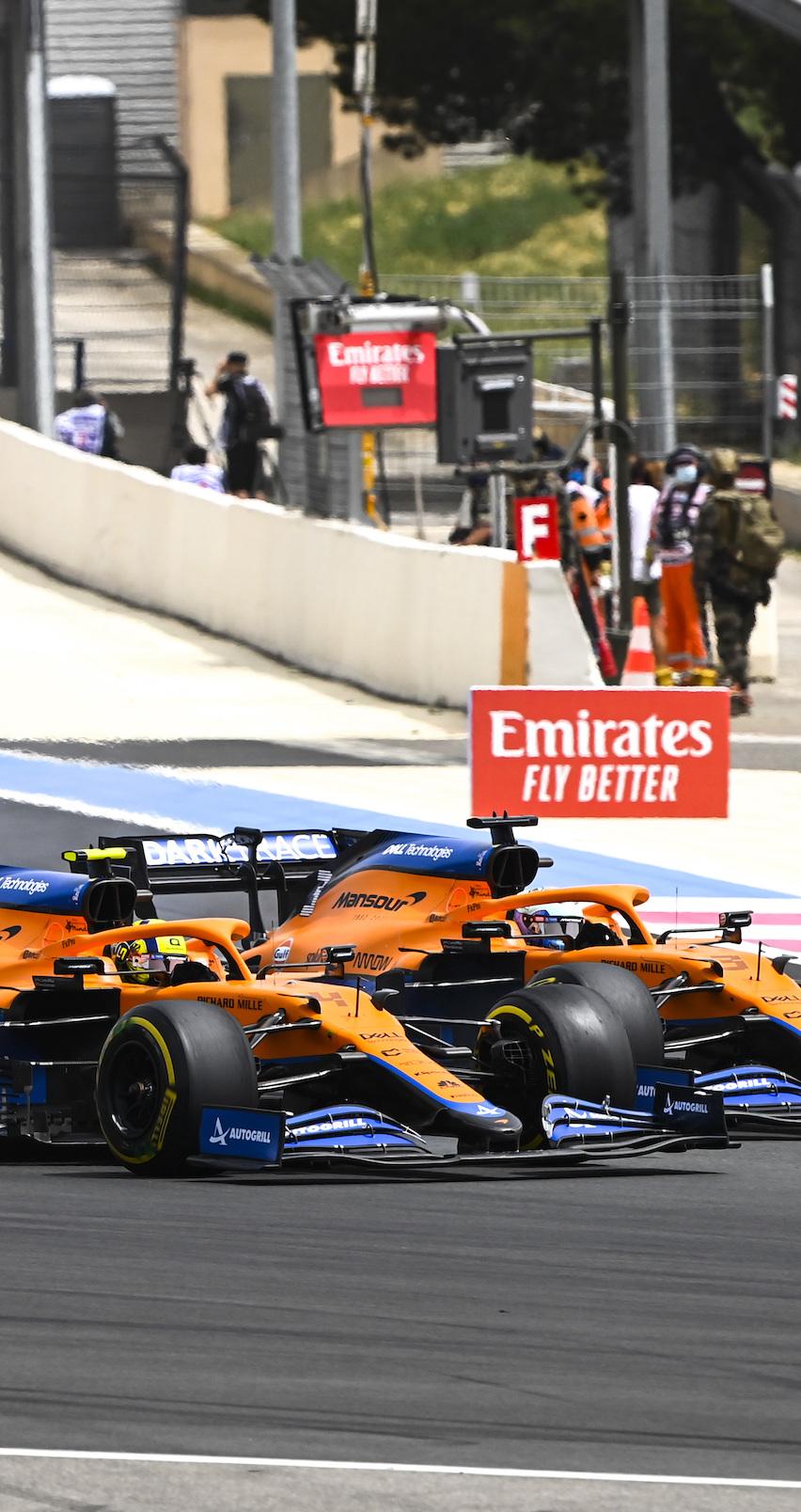 852x1608 McLaren Racing
