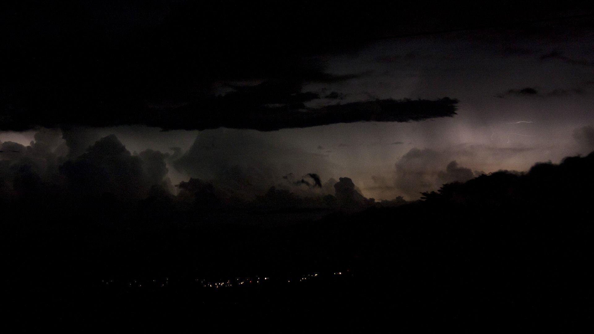 1920x1080 Thunderstorms Wallpaper