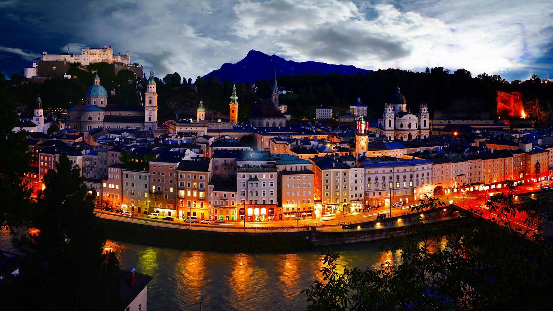 1920x1080 Castle Hoenschalzburg On The Top Of Festunsberg A Small Hill In The Austrian City Of Salzburg Night Photography 1920x1080 :