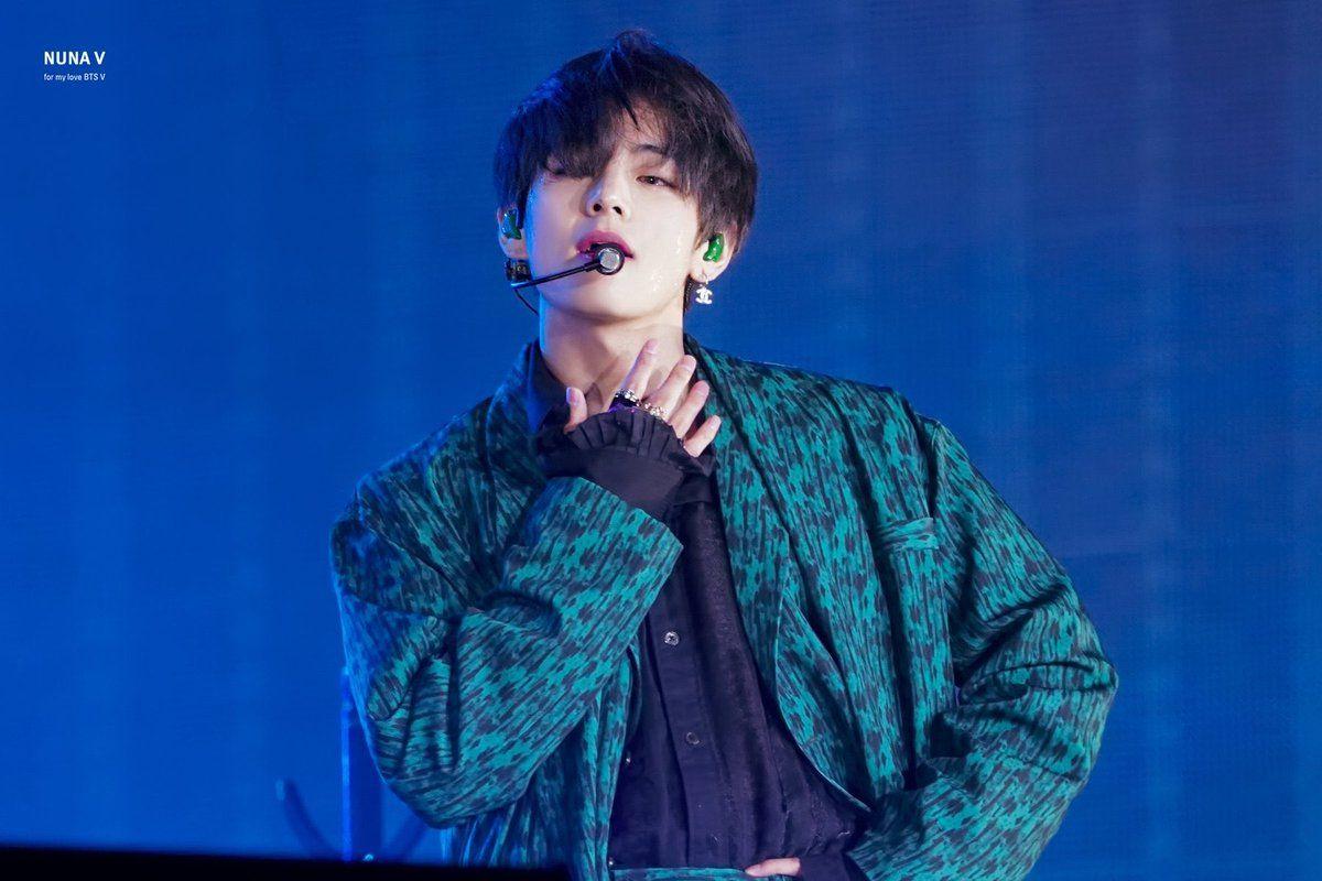 1200x800 Kim Taehyung HD Desktop Wallpaper