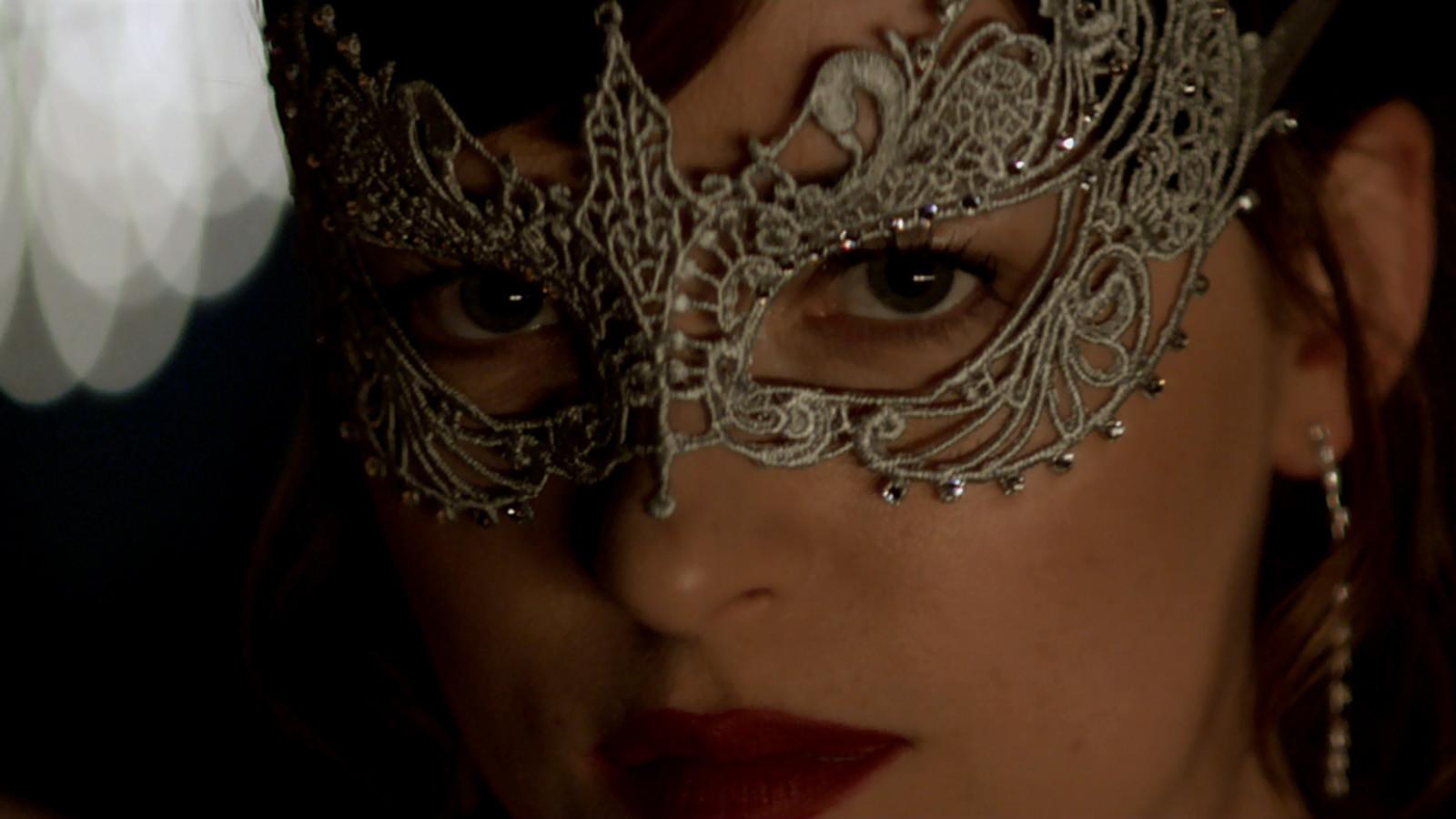 1600x900 Fifty Shades Darker Mask