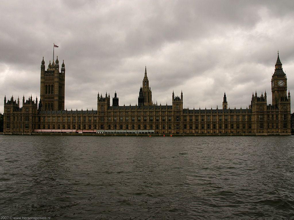 1024x768 Wallpaper: 'Houses of parliament & Big Ben'