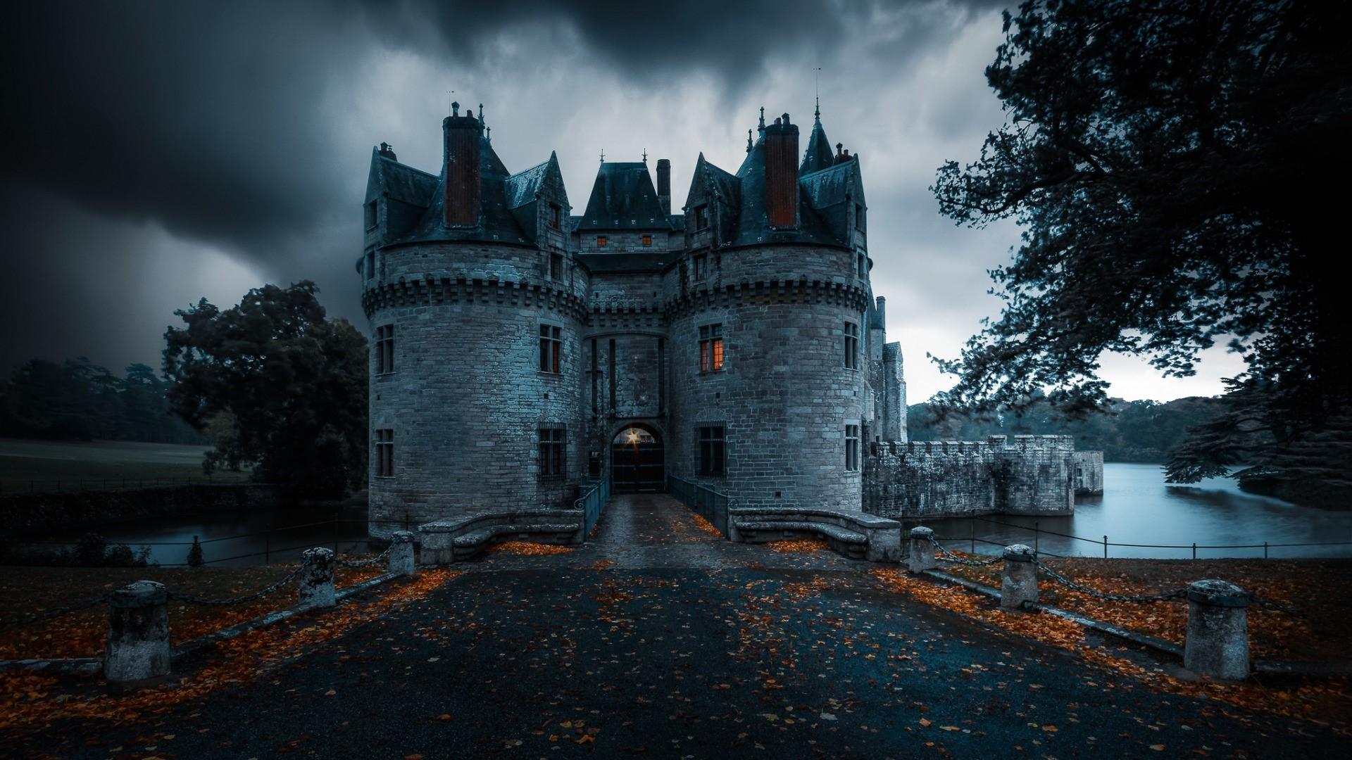 1920x1080 trees, ancient, architecture, lake, clouds, dark, castle, fall, France, fallen leaves, overcast, evening. Mocah HD Wallpaper