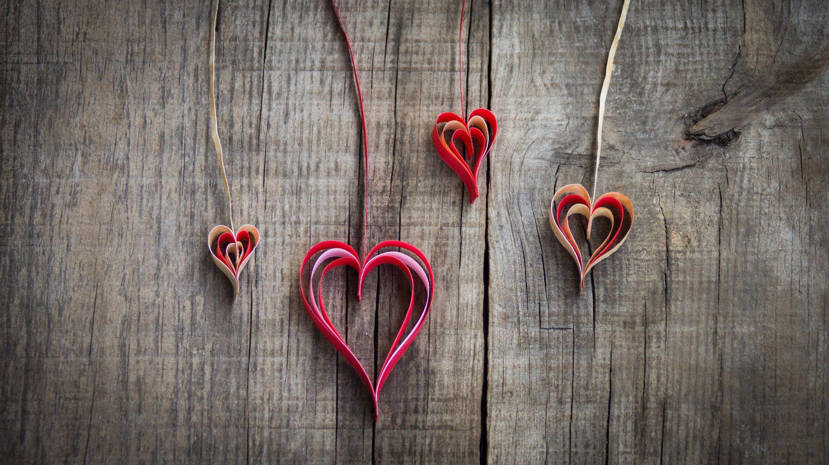 2734x1534 Download wallpaper 2734x1534 heart, paper, figurines, wooden background HD background