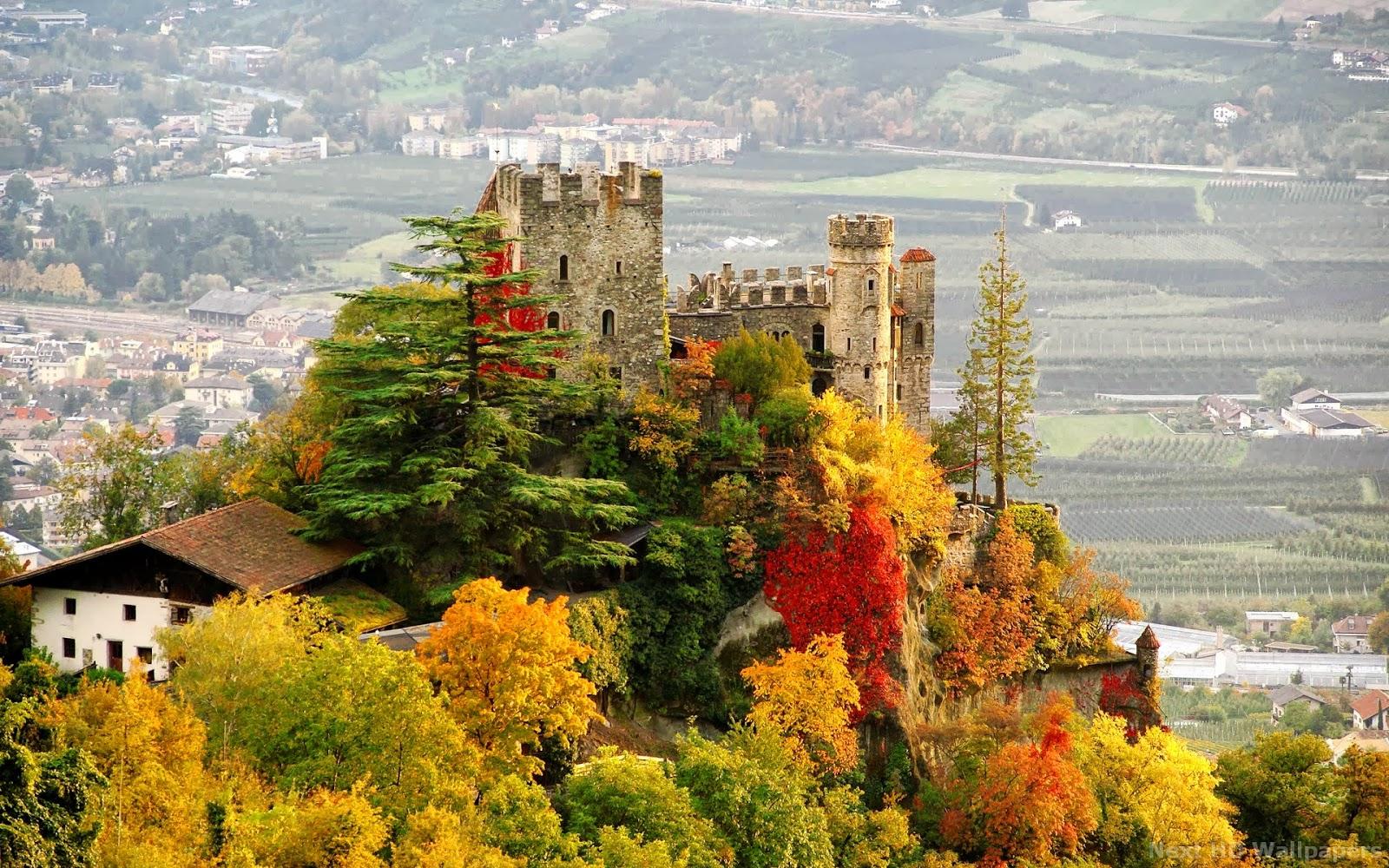 1600x1000 Free download HD Wallpaper Desktop Castles HD Wallpaper [1600x1000] for your Desktop, Mobile & Tablet. Explore Castle Wallpaper for Desktop. HD Castle Wallpaper, Cinderella's Castle Desktop Wallpaper, Wallpaper of Castles