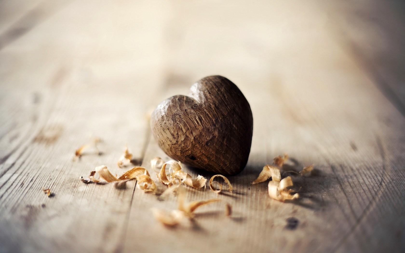 1680x1050 Heart Wood Shavings Sawdust Love