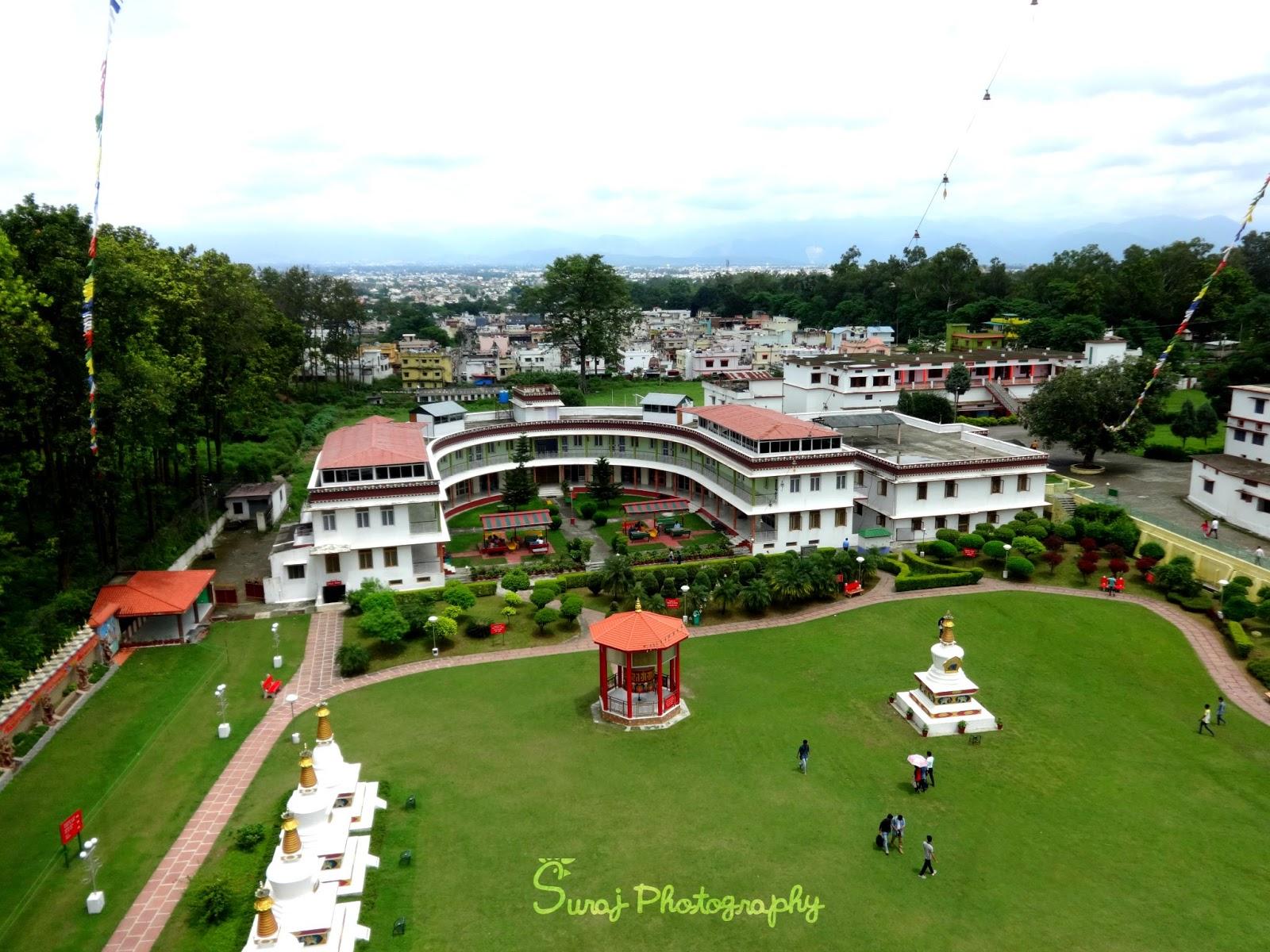1600x1200 Peaceful Place in Dehradun Temple Wallpaper. Places