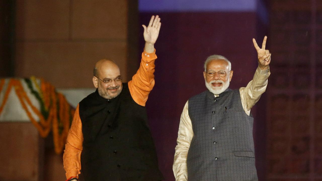 1280x720 Pm Modi And Bjp President Amit Shah Gesture At Bjp Modi Election 2019