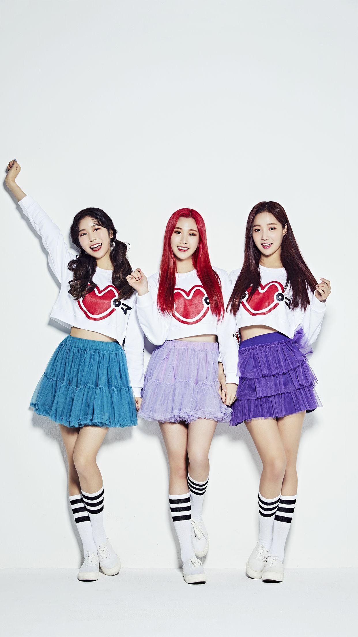 1242x2208 iPhone Wallpaper / MOMOLAND 모모랜드. Red Velvet & Twice &kpop