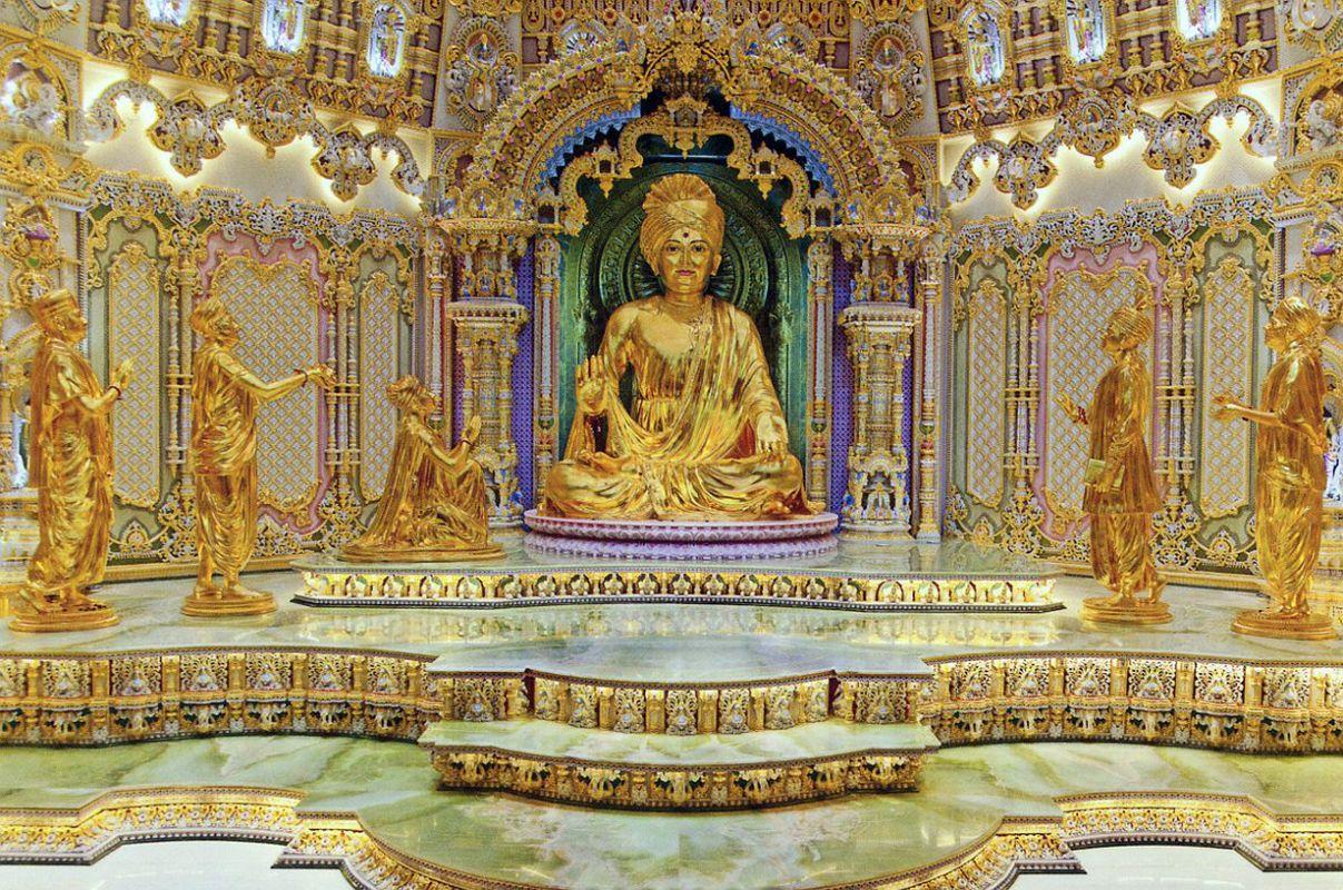 1207x800 Swaminarayan Akshardham Temple