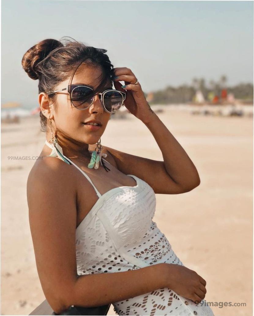 830x1034 Ishita Chauhan HD Wallpaper (Desktop Background / Android / iPhone) (1080p, 4k) (830x1034) (2021)