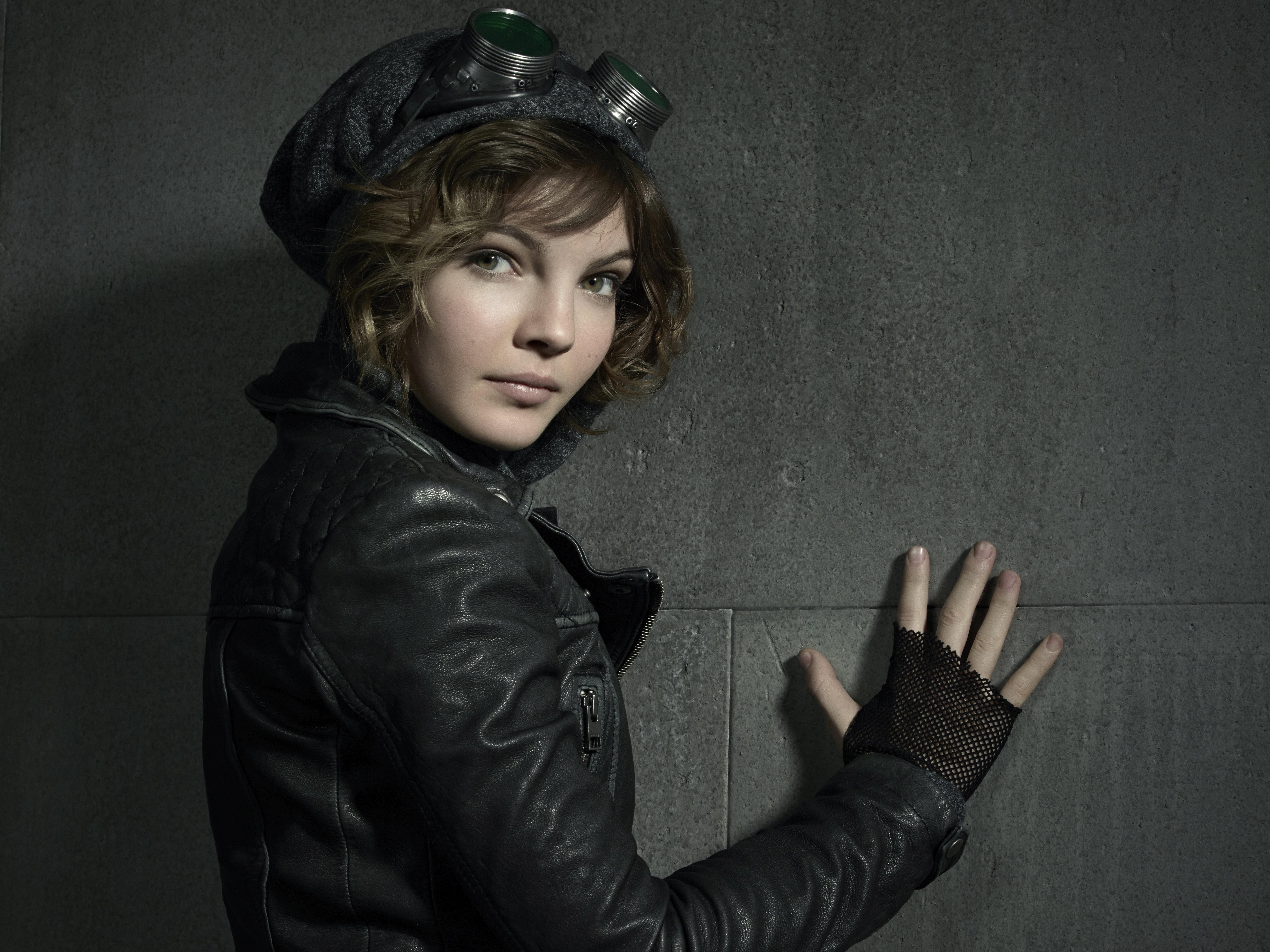 7760x5820 Camren Bicondova HD Wallpaper and Background Image