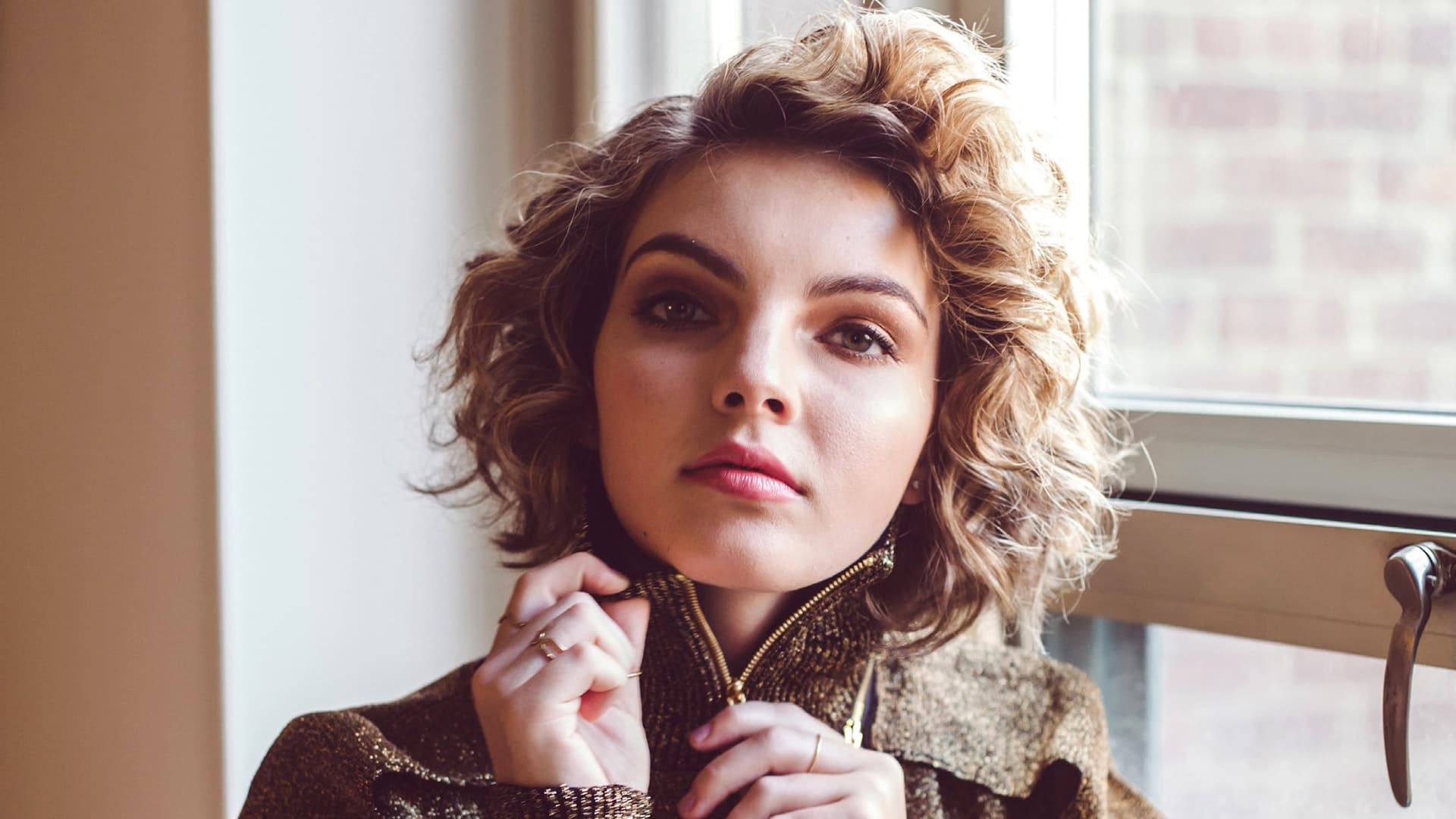 1920x1080 Camren Bicondova HD Wallpaper 58556 1920x1080px