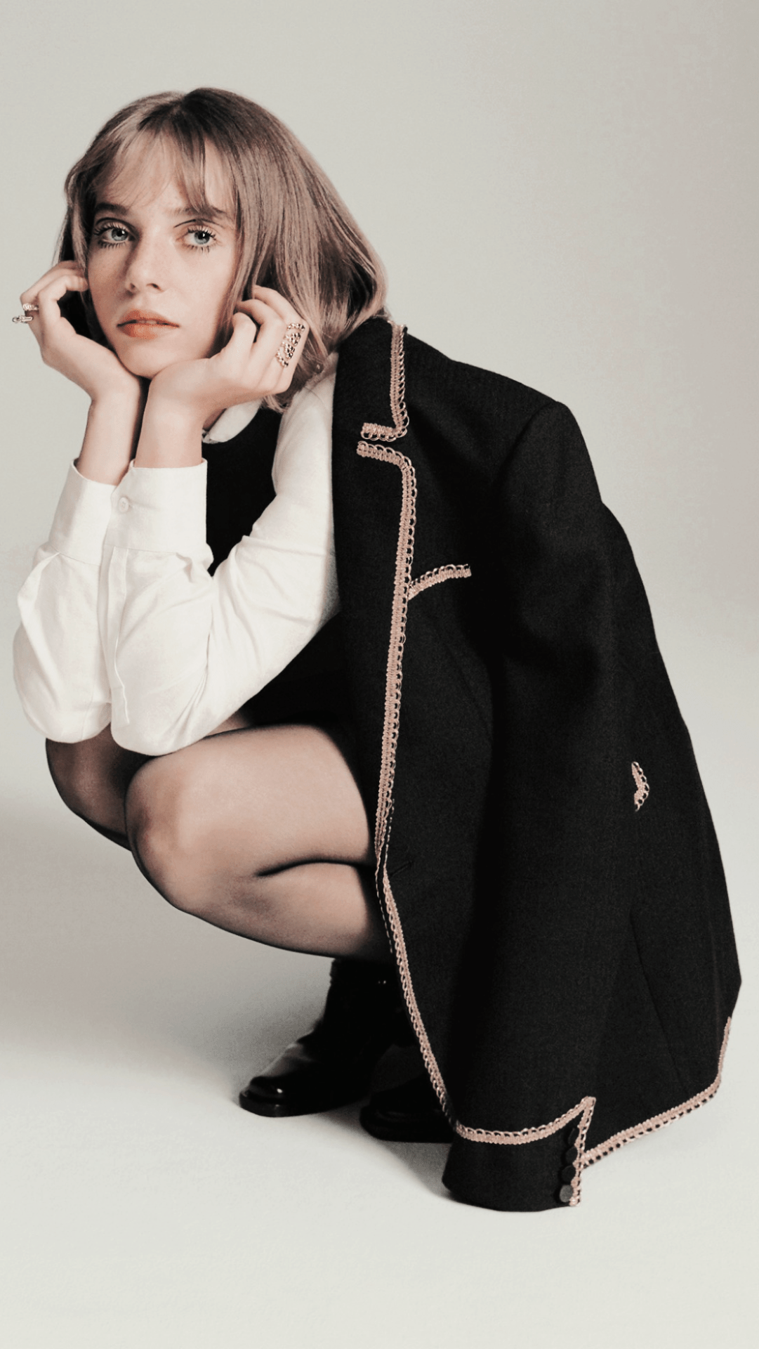 1081x1920 maya hawke like or reblog if you save
