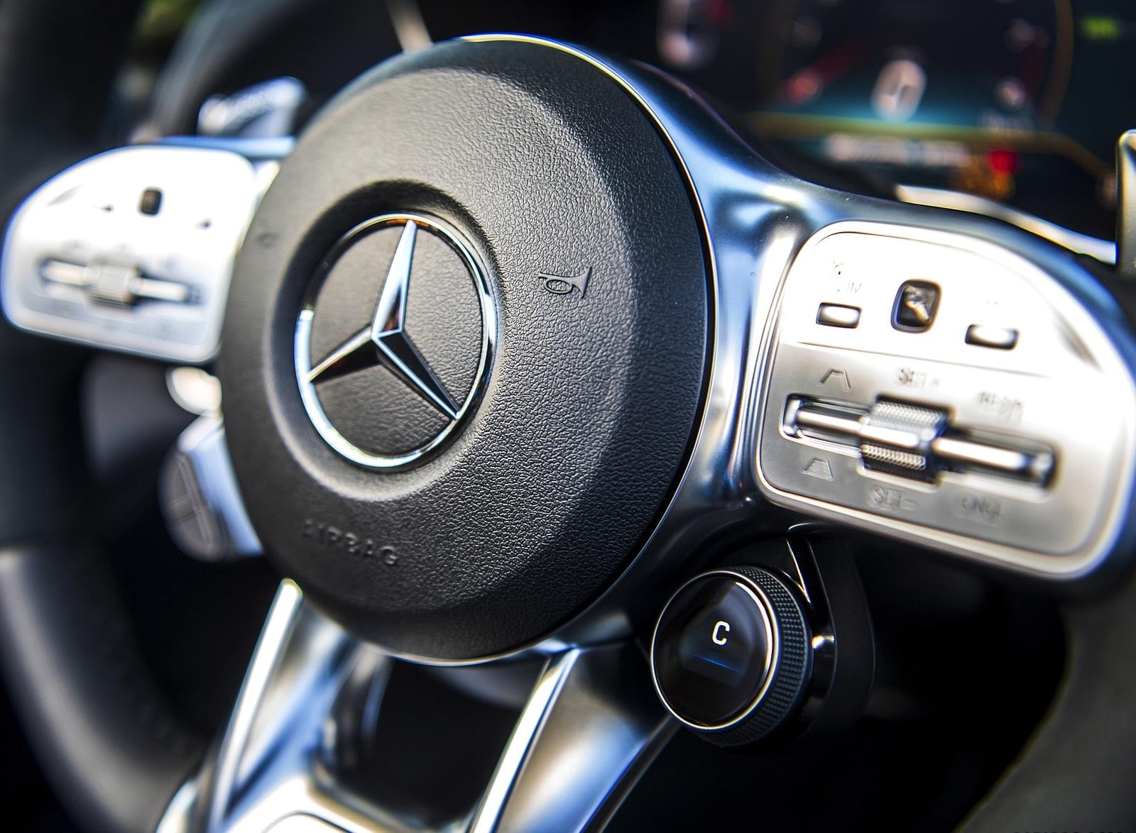 1600x1174 Mercedes AMG GT S Roadster (UK Spec) Interior Steering Wheel Wallpaper (59)