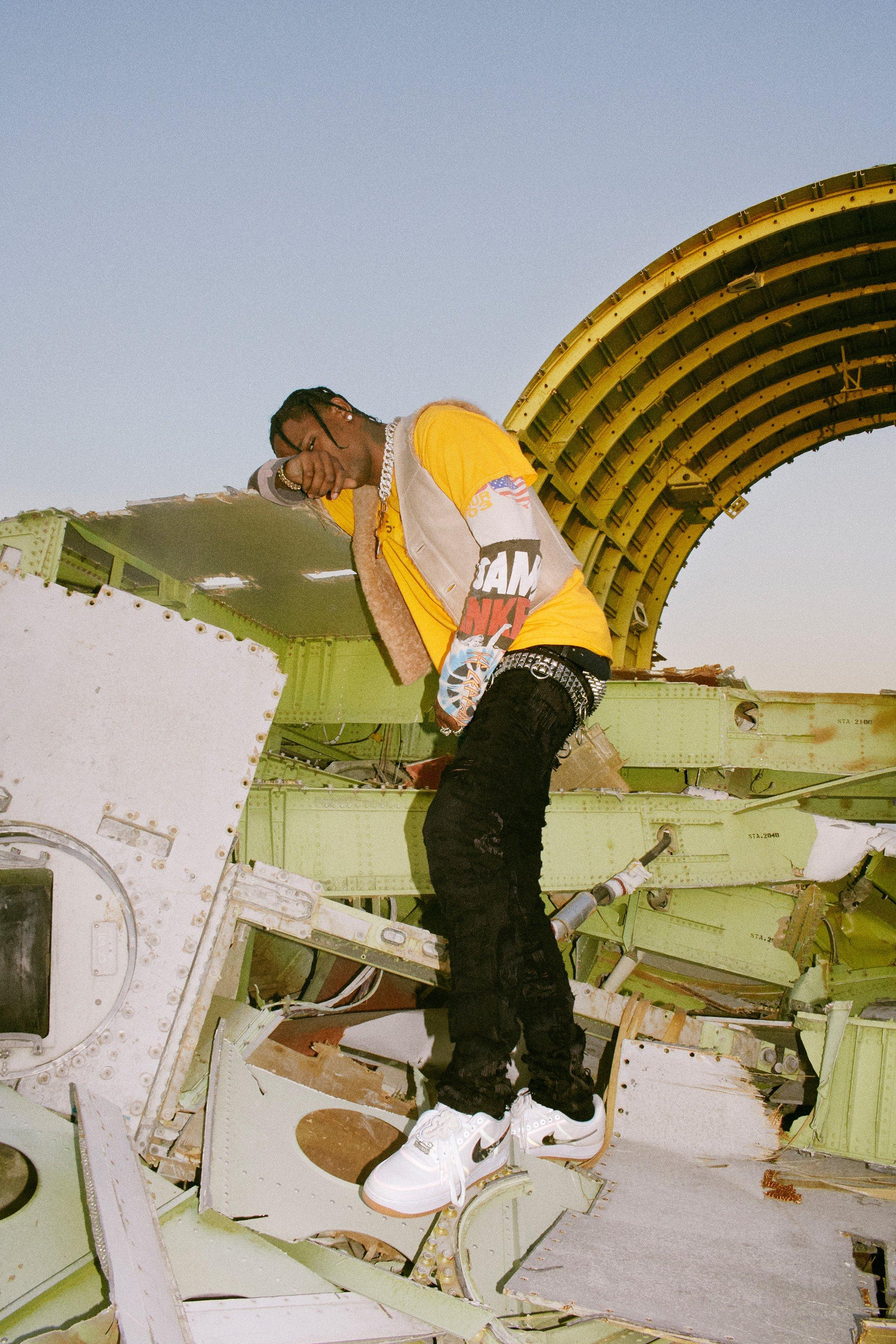 2133x3200 3 17: Nike Air Force 1 'Travis Scott'