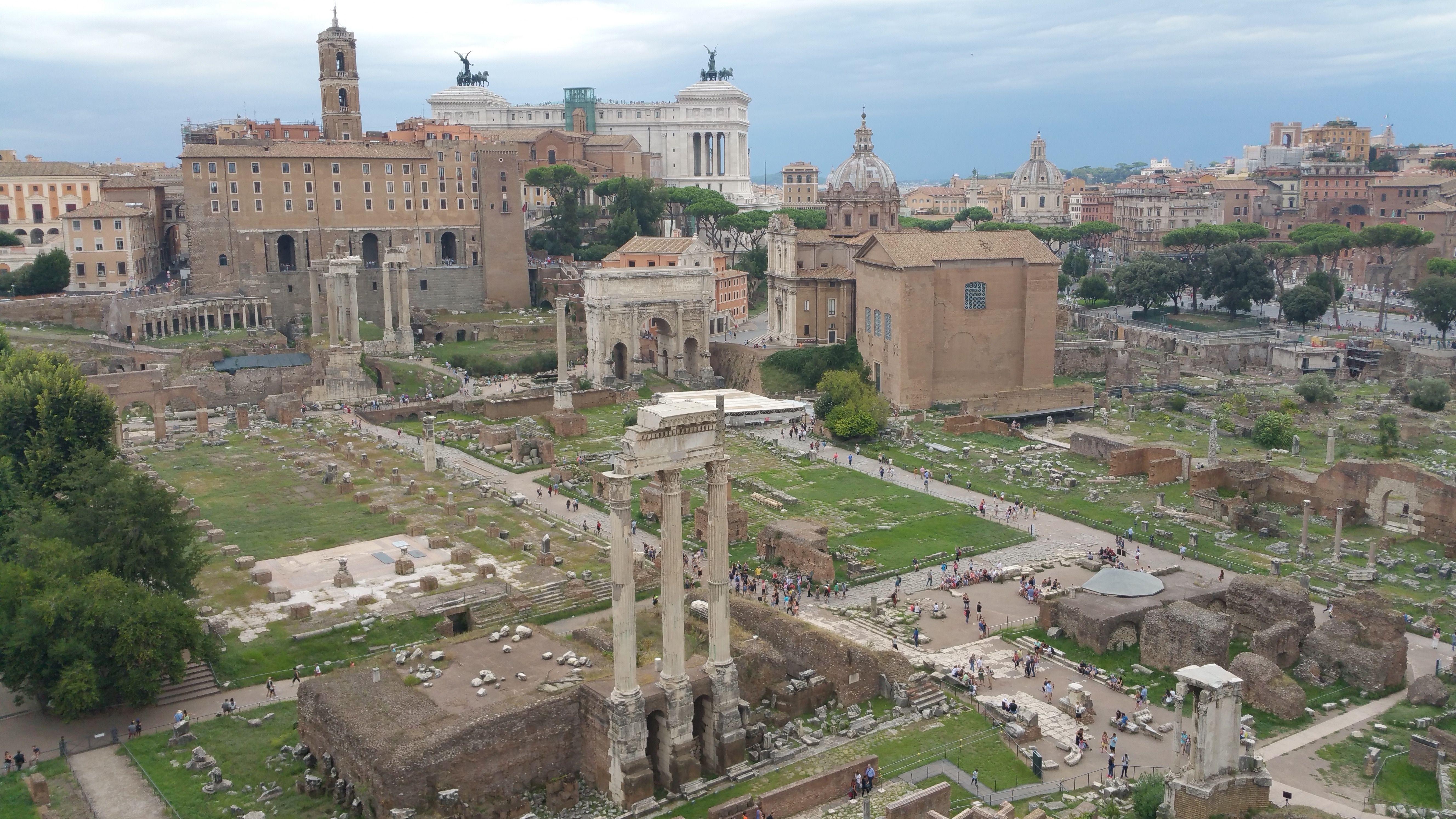 5312x2988 royalty free roman ruins image