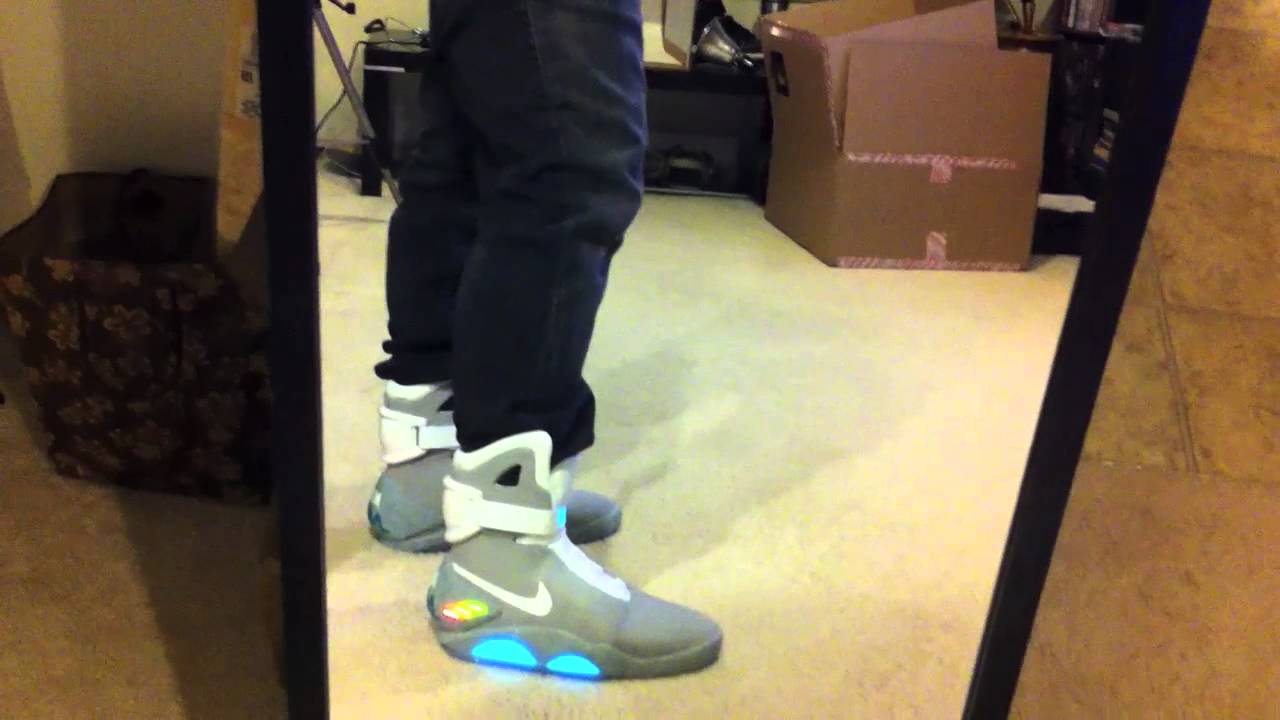 1280x720 Nike AIR MAG On Feet Footage