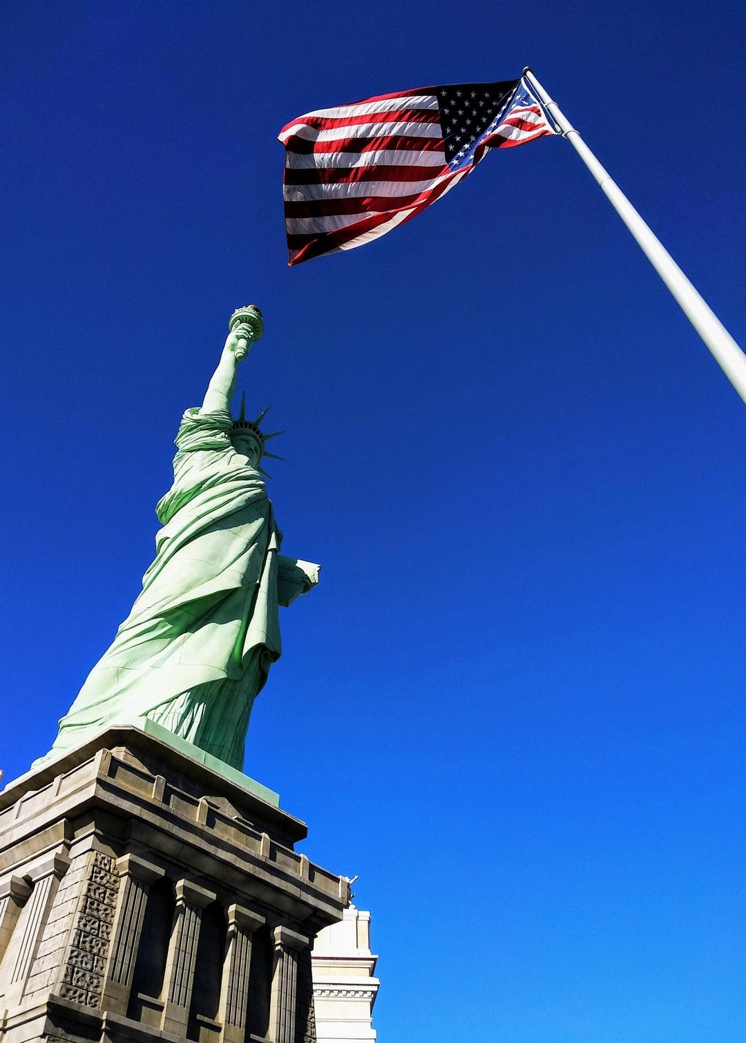 1080x1511 American Flag New York Picture. Download Free Image