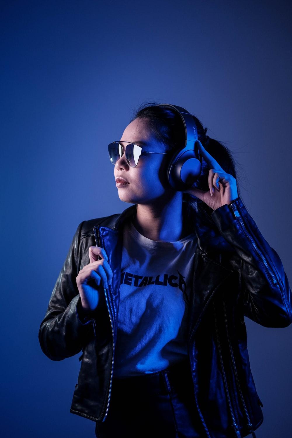Blue Headphones Wallpapers - Top Free Blue Headphones Backgrounds ...