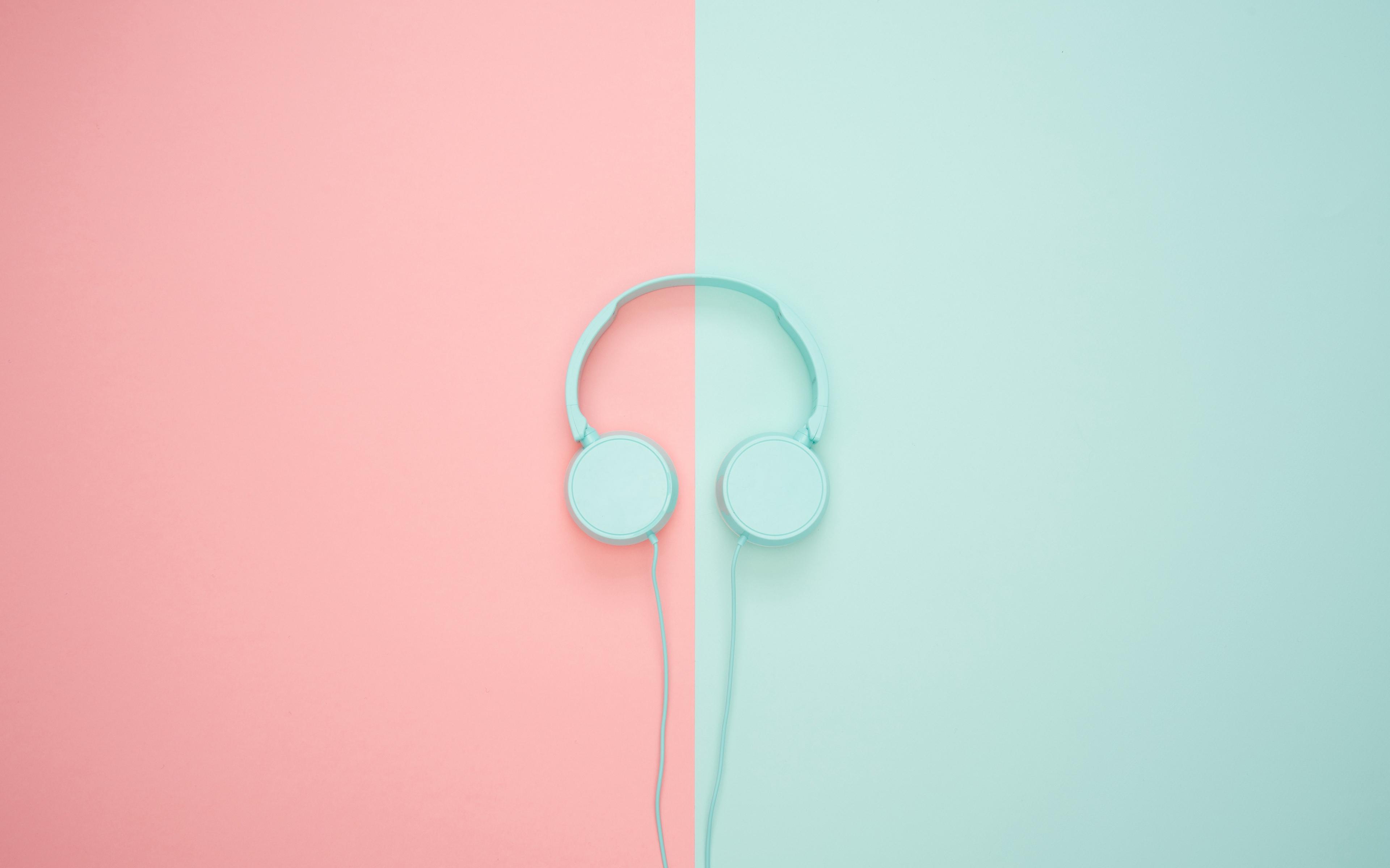 3840x2400 Headphones in pastel pink and blue Wallpaper 4k Ultra HD