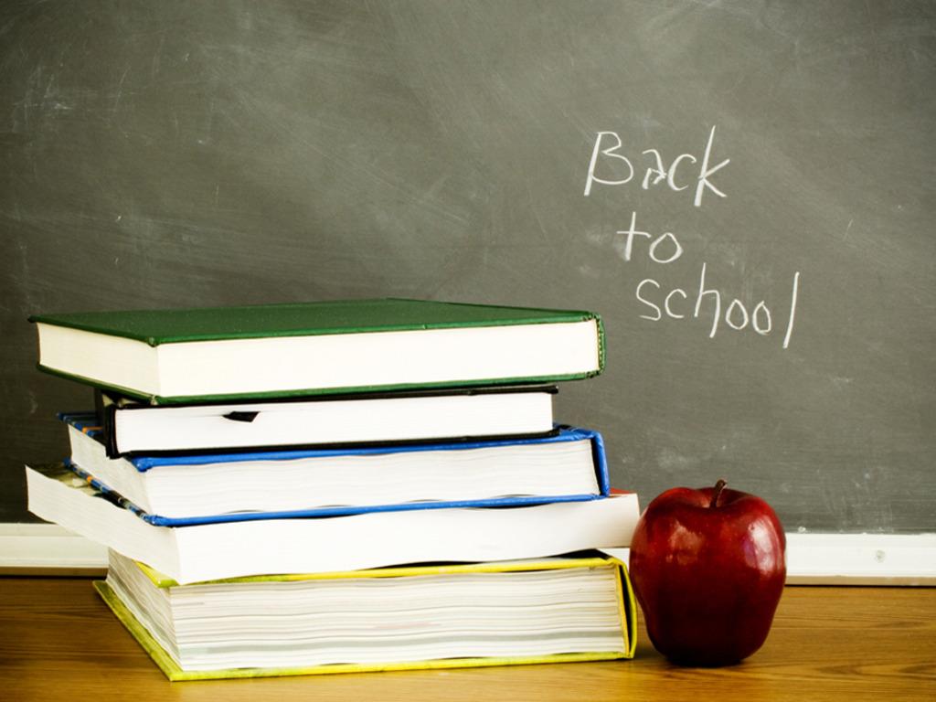 1024x768 Back to School Wallpaper