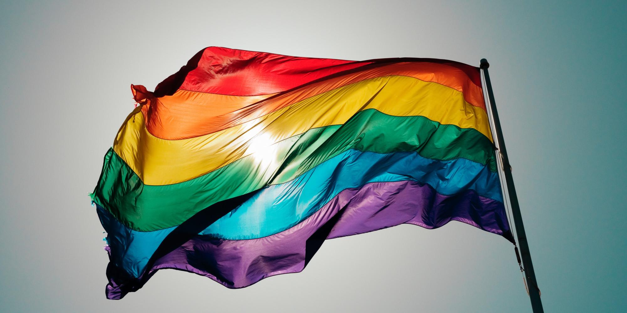 2000x1000 Gay Pride Flag Facebook - علم الوان HD Wallpaper