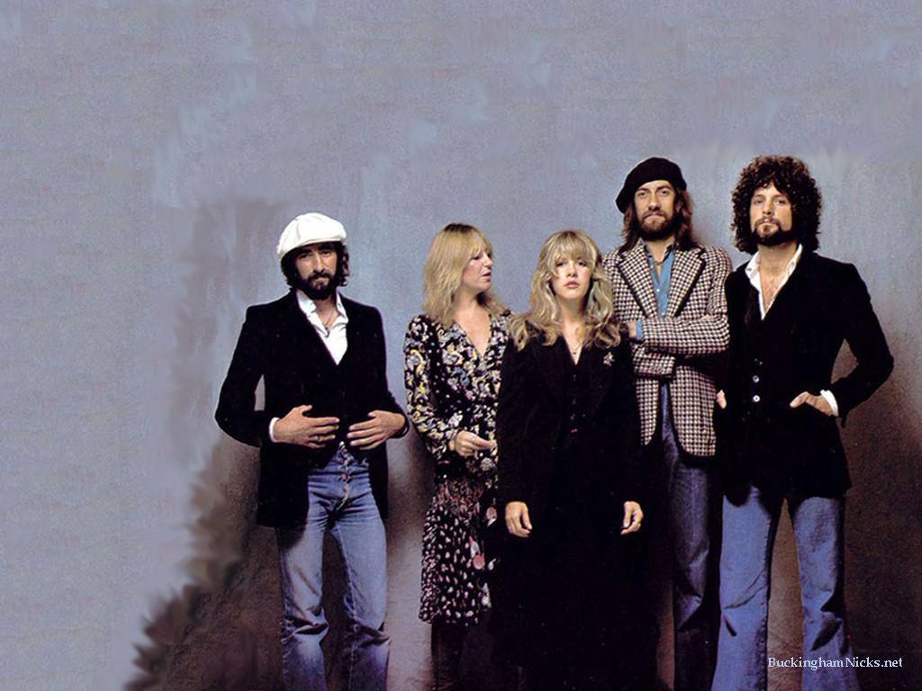 1024x768 Stevie & Lindsey Fleetwood Mac Wallpaper