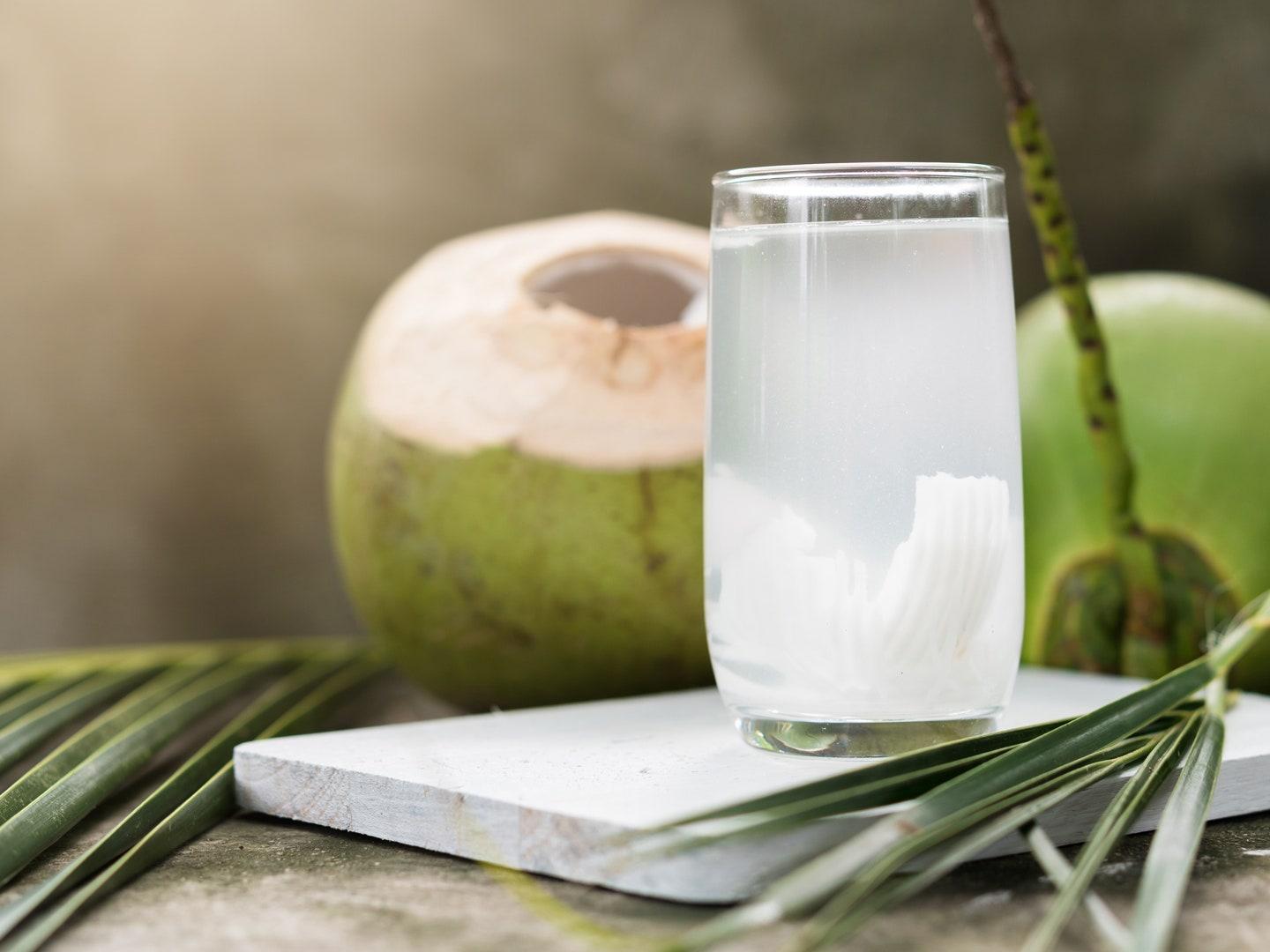1440x1080 Benefits Of Coconut Water: Why Coconut Water Is A Great Hangover Cure