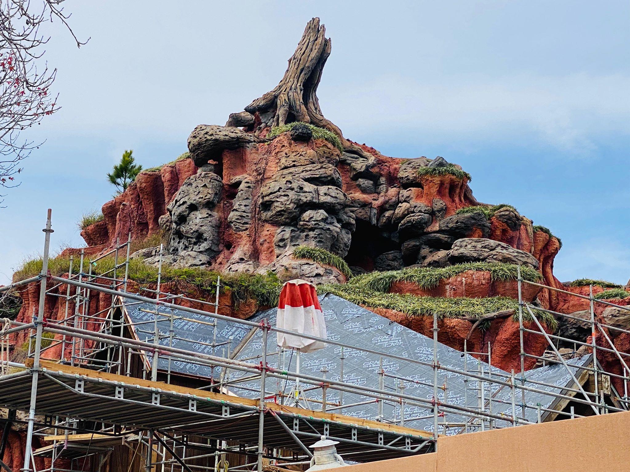 2048x1536 Construction Update: Splash Mountain Gets a Makeover at Magic Kingdom