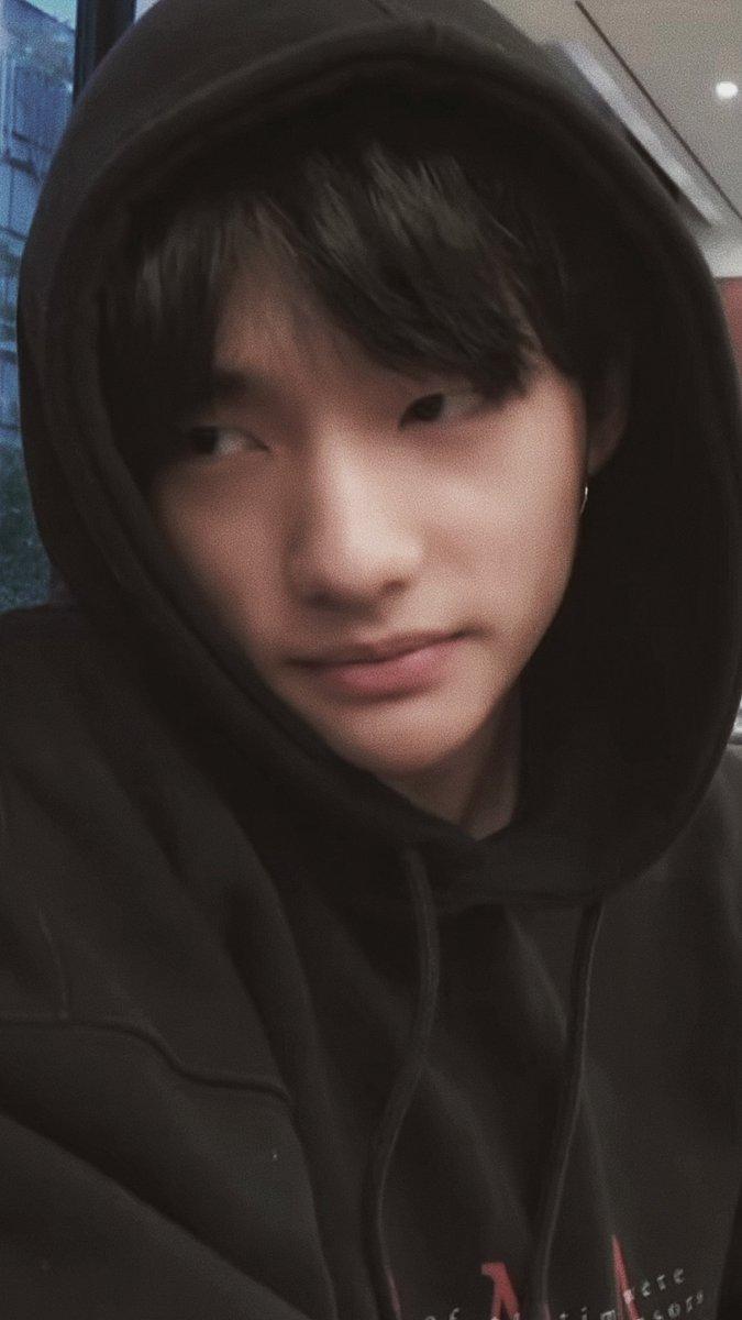 675x1200 STRAY KIDS WALLPAPER