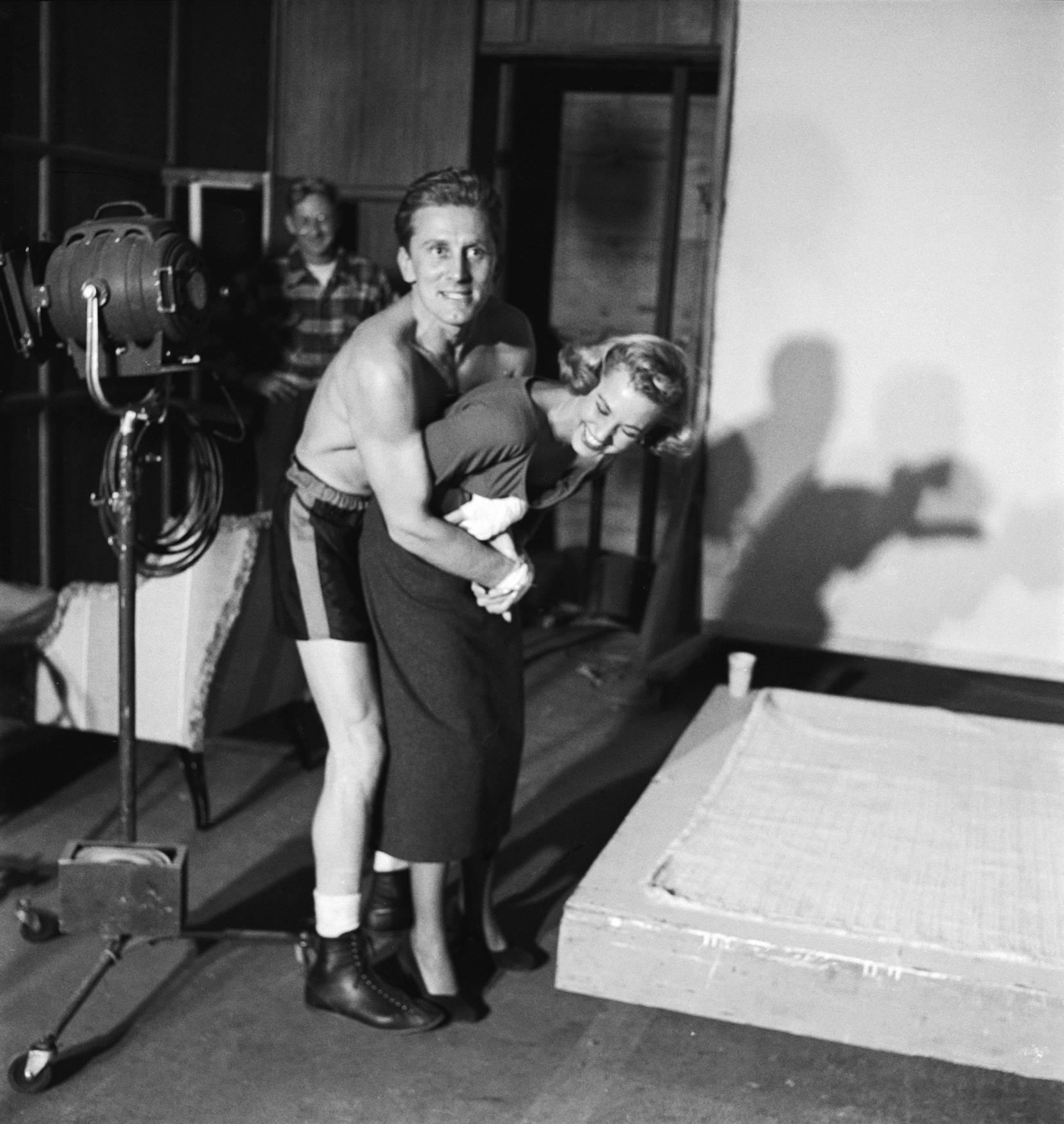 1658x1751 Kirk Douglas 'Champion' 1949 From The Past Photo