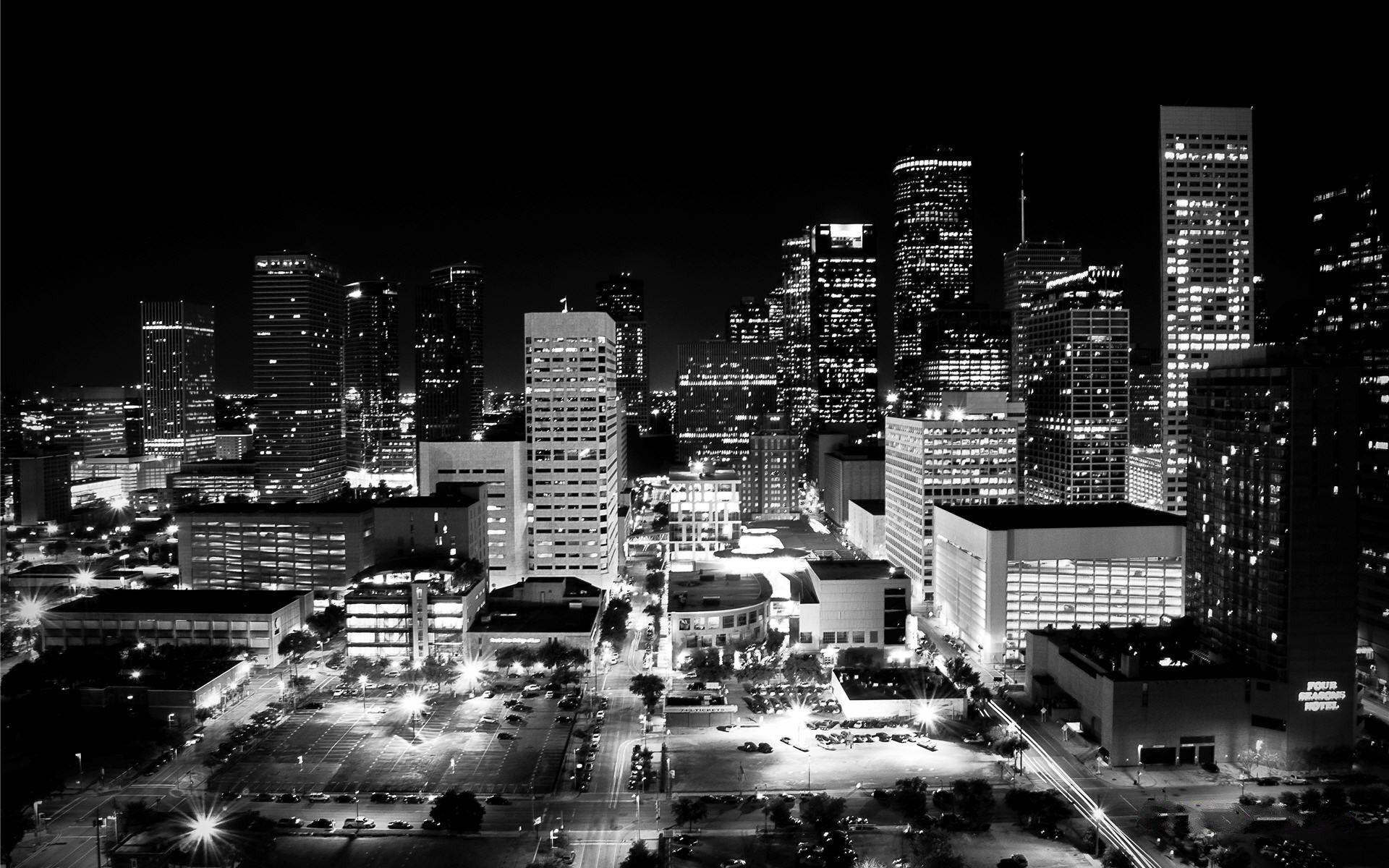Города черном фоне. Черно белый город. Ночной город черно белый. Вид ночного города чб. Город ночью черно белый.