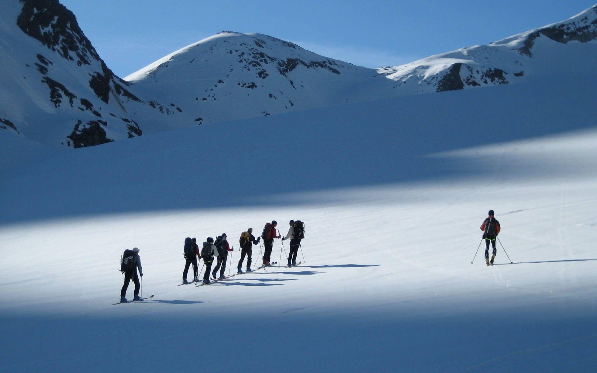 1920x1200 Part 2: Overcome the 5 Dysfunctions of a Team. Mountain travel, Mountain climbing, Mountains