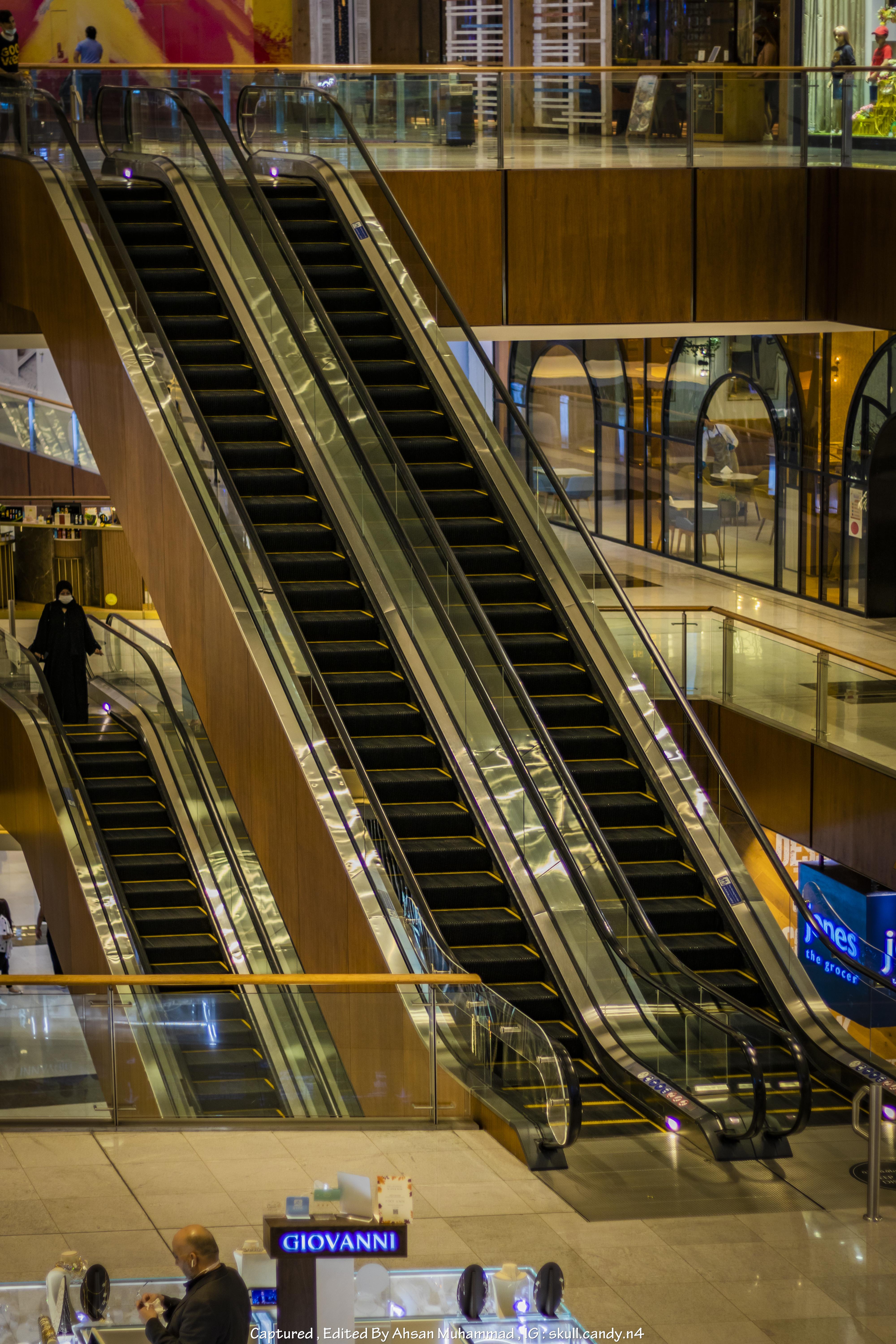 4000x6000 Dubai Burj Khalifa Shopping Mall Wallpaper:4000x6000