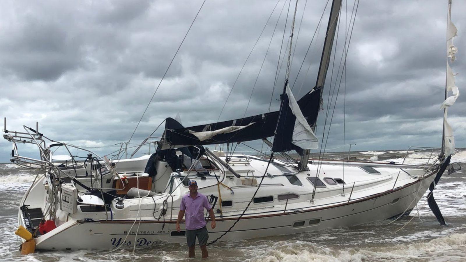 1600x900 Fearing Worst, Man Relieved To Find No One Aboard Storm Tossed Tampa Sailboat