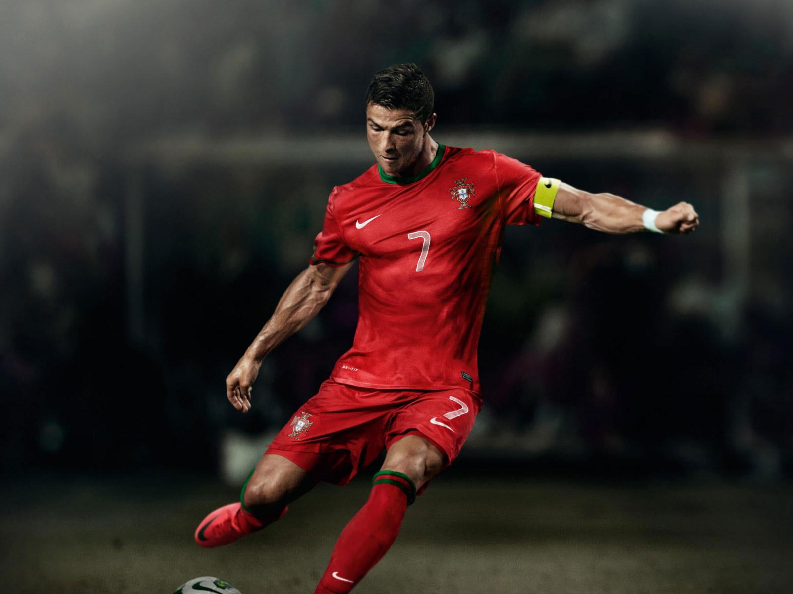 1600x1200 Cristiano Ronalod wallpaper, soccer, Portugal • Wallpaper For You HD Wallpaper For Desktop & Mobile