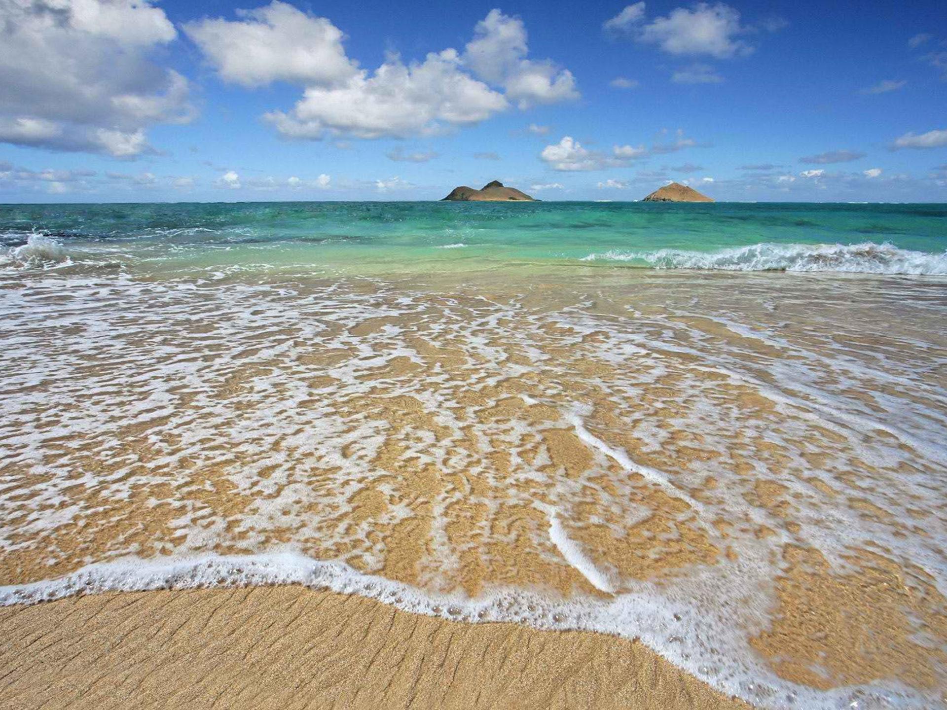1920x1440 Hawaii Beach Waves Honeymoon Wallpaper :