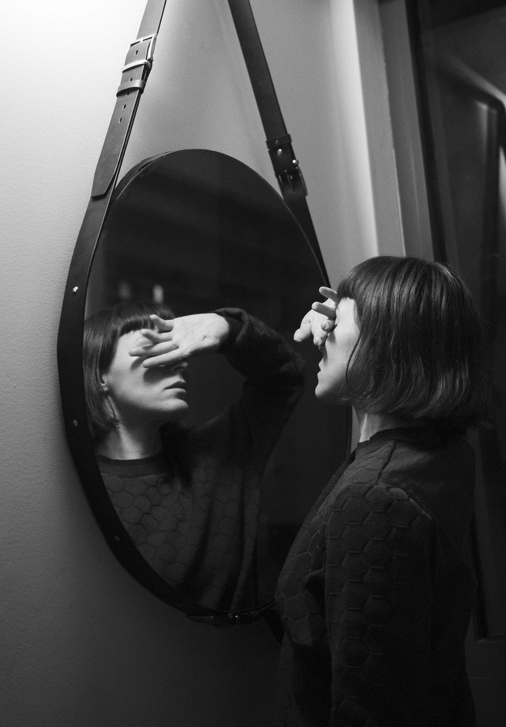 1000x1436 Mirror Reflection Picture [HD]. Download Free Image