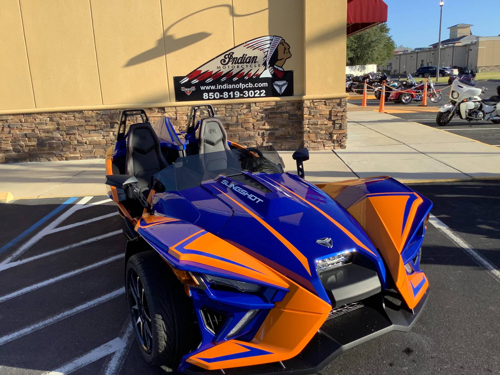 1920x1440 New 2021 Polaris SLINGSHOT R MANUAL. Motorcycles in Panama City Beach FL. D15140919 SUNRISE ORANGE