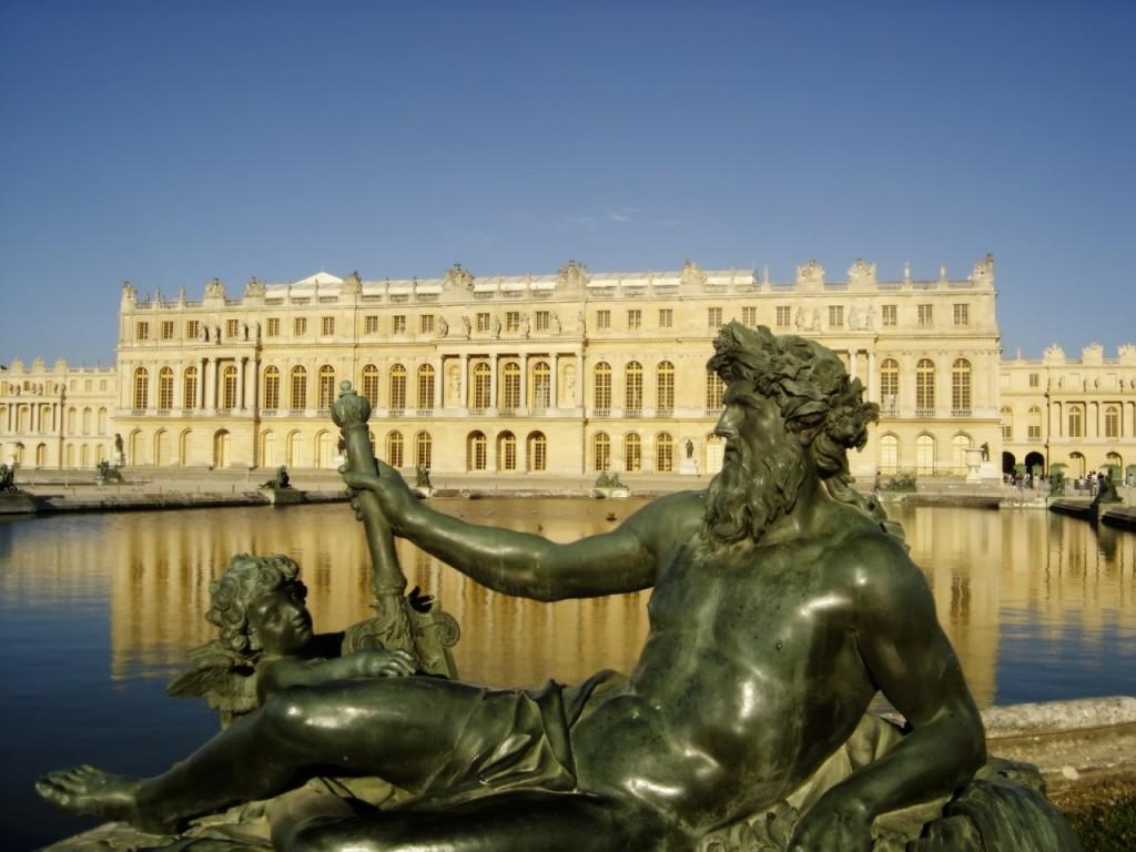 1024x768 Palace of Versailles Wallpaper