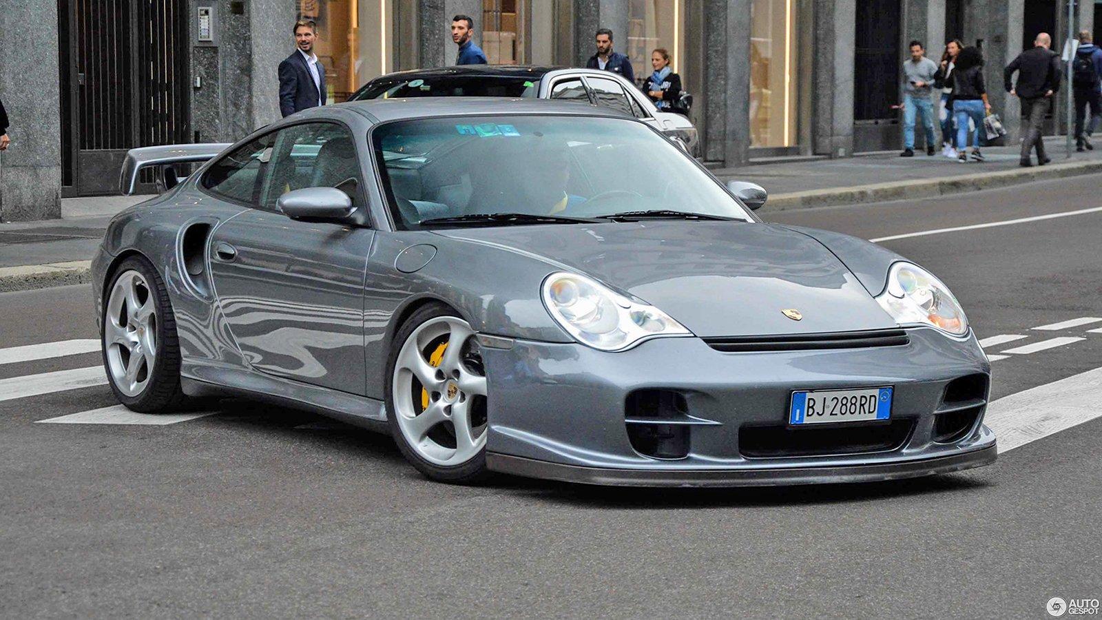 Porsche 996