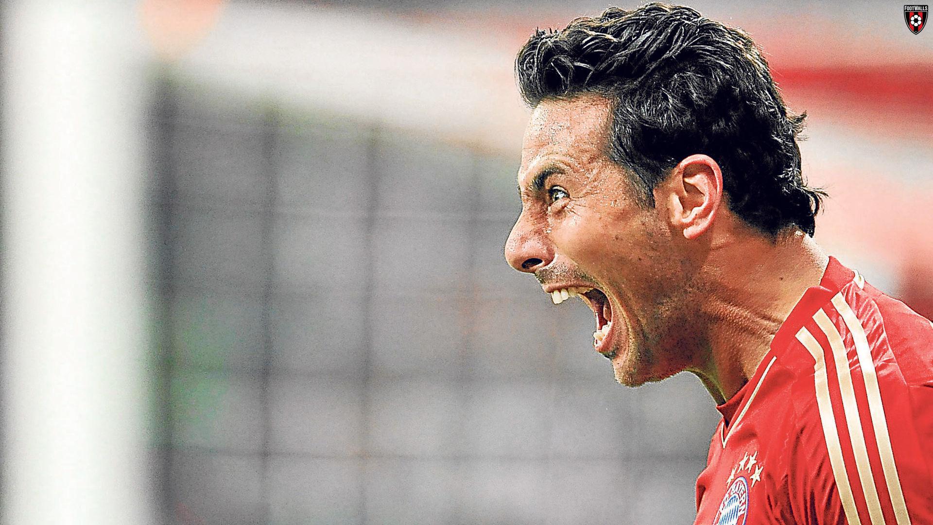 1920x1080 Claudio Pizarro Wallpaper